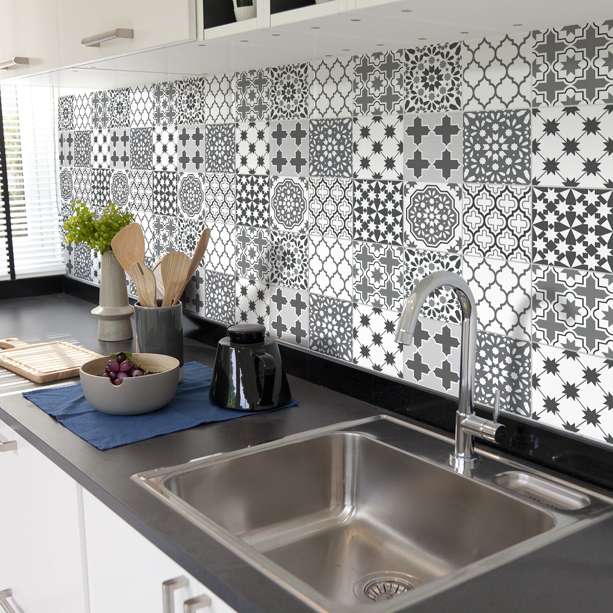 24 Pièces) Stickers Carrelage Adhésif 20x20 Cm - Sticker Autocollant Carreaux De Ciment – Décoration Murale Stickers Carrelage Pour Salle De Bain Et Cuisine - Carreaux De Ciment Adhésif Mural