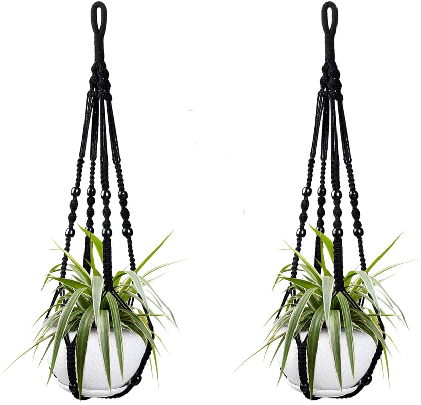 Dwa wiszące kosze na rośliny wykonane z czarnego bawełnianego sznurka, każdy o długości 85 cm, z drewnianymi koralikami, haczyki nie są dołączone.