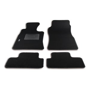 Tappetini DP Carpet Su Misura Per Lancia Ypsilon 3° Serie (2011-oggi) – Kit 4 Pezzi Con Ricamo Logo, Battitacco E Clip Di Ancoraggio, Made In Italy