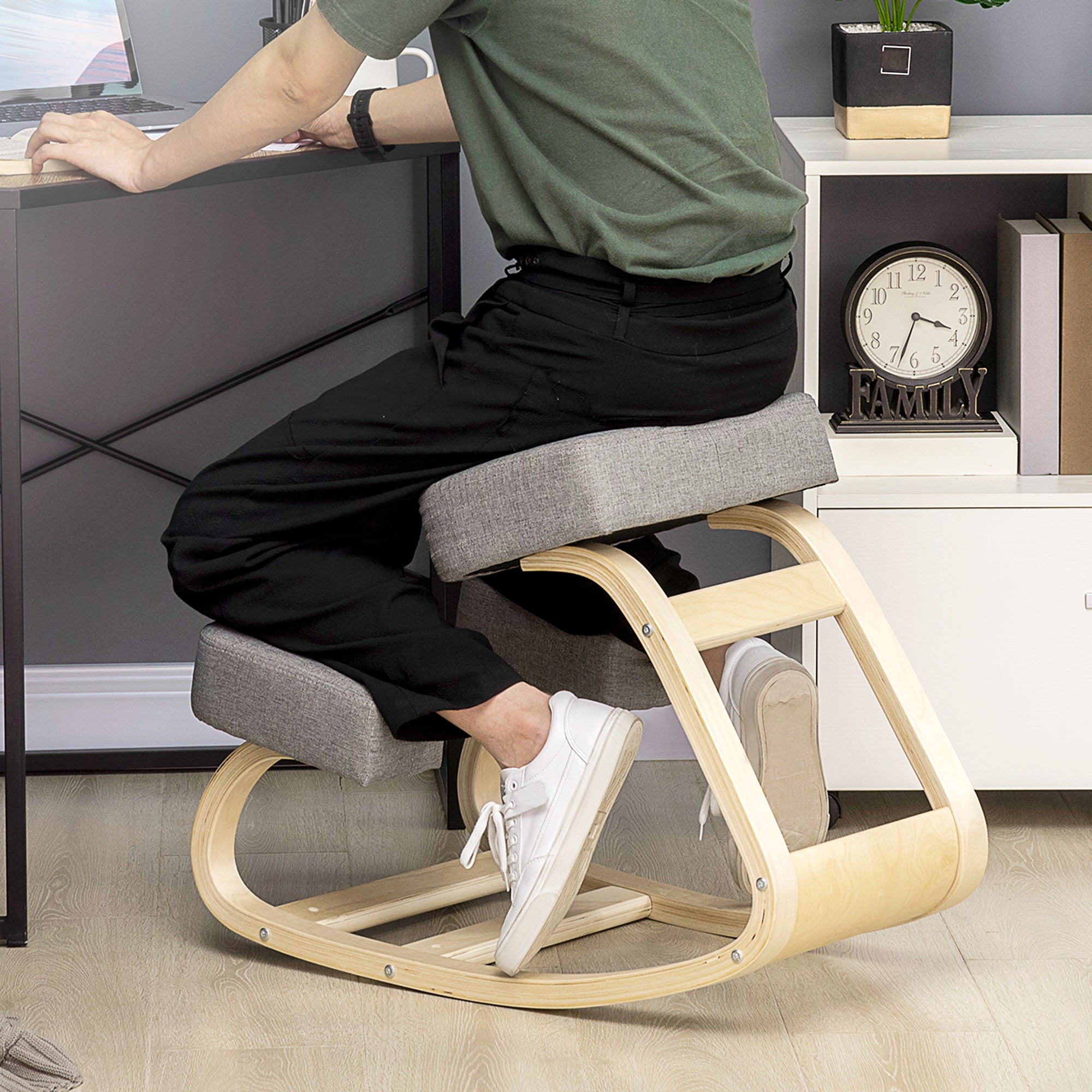 Silla ergonómica de arrodillarse de madera de abedul con cojín ...