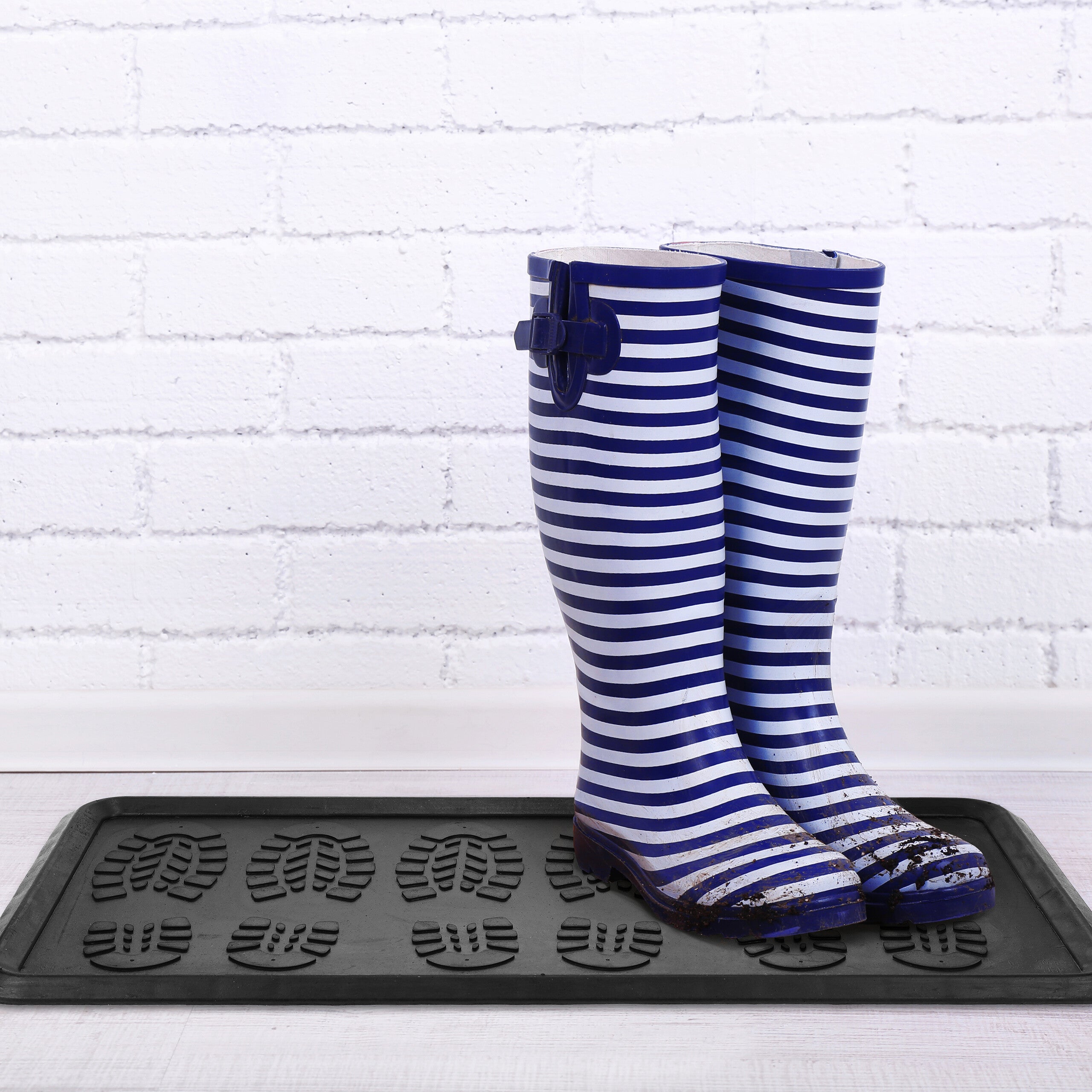 Zerbino In Gomma Antiscivolo, LxP: 80 X 40 Cm Tappetino Per Scarpe Bagnate, Da Ingresso, Con Bordo Alto, Nero, Relaxdays | Leroy Merlin