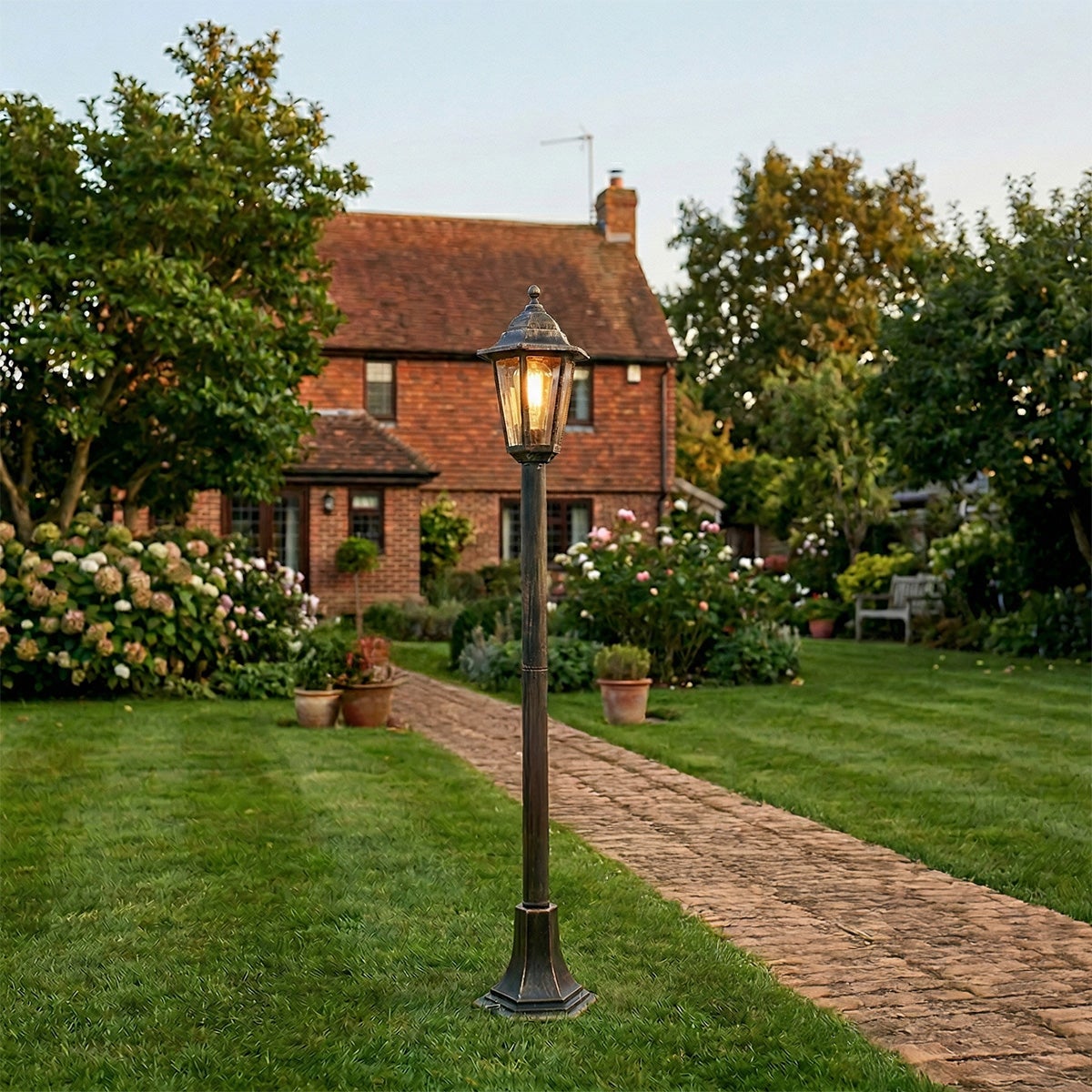 Qazqa classic-antique lanterne extérieure pour jardin - New Haven - doré/laiton, max. 15w, e27, 122cm, IP44 - 2