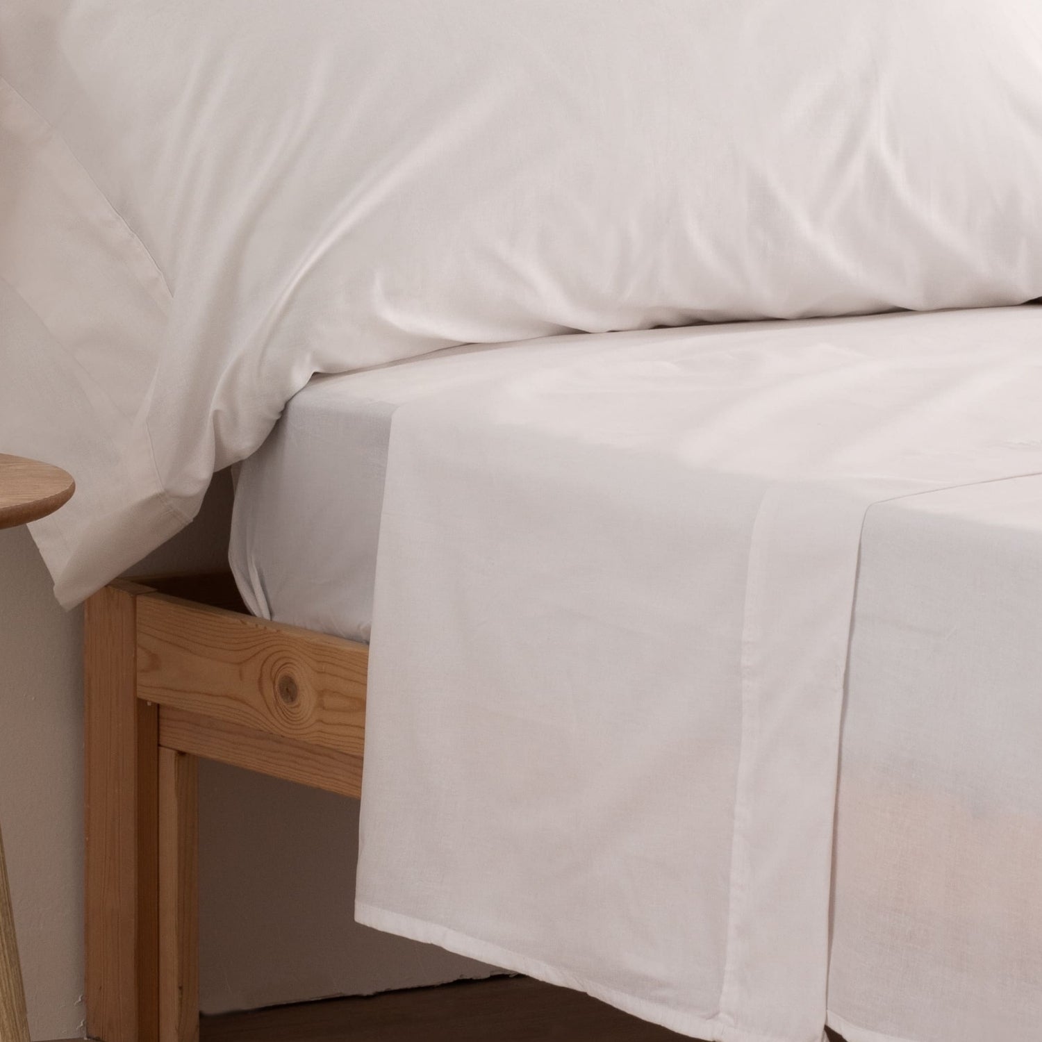 Sábana Bajera Lisa Design Blanco Cama 150cm (150x200cm) Donegal Collections - 2