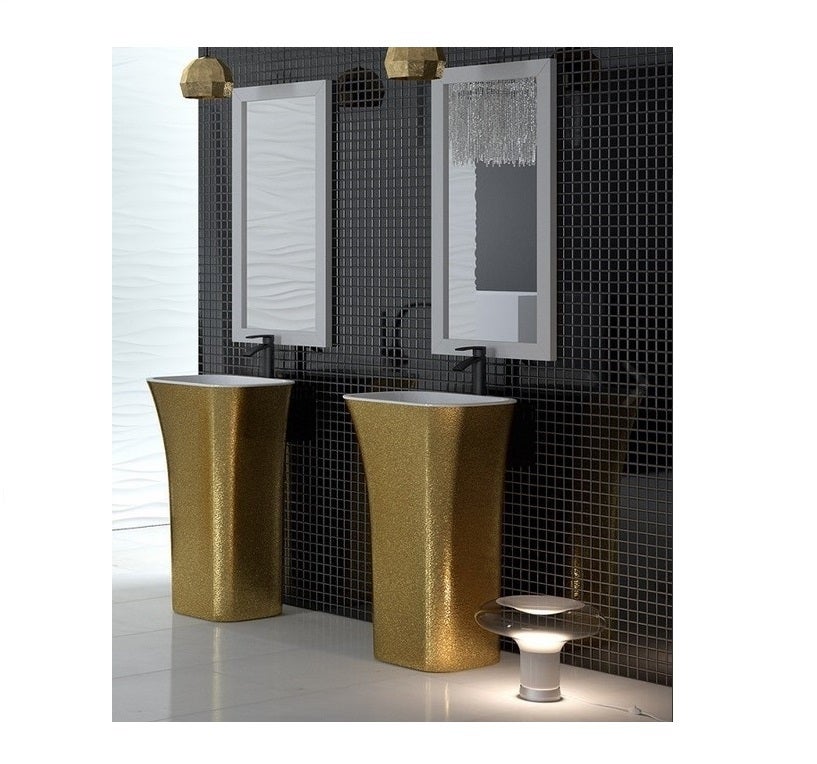 Lavabo sobre pies dorados glam assos s line