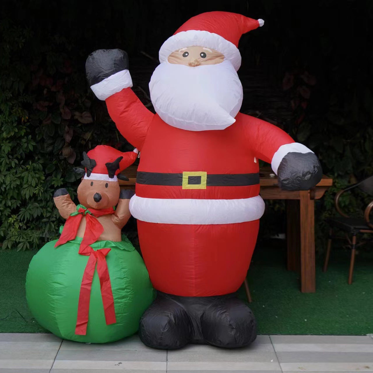 Glitzhome Decorazione Gonfiabile Natalizia 2.4 Mt - Babbo Natale E Pupazzo Di Neve Con Luci LED Per Esterno/Interno - 5