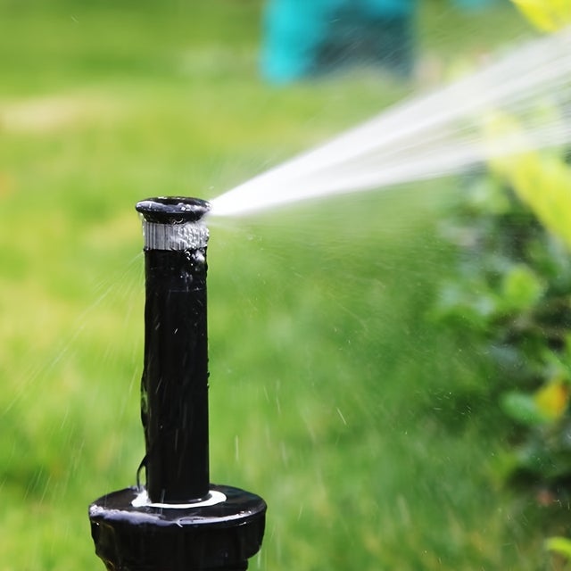 Irrigatore interrato, spruzzatore pop-up portatile in plastica, con rotazione da 0,5° a 360°, adatto per prati.