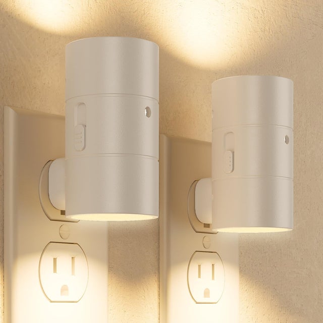 Pack de 2 luces nocturnas LED enchufables, con sensor de anochecer al amanecer, brillo ajustable, blanco cálido.