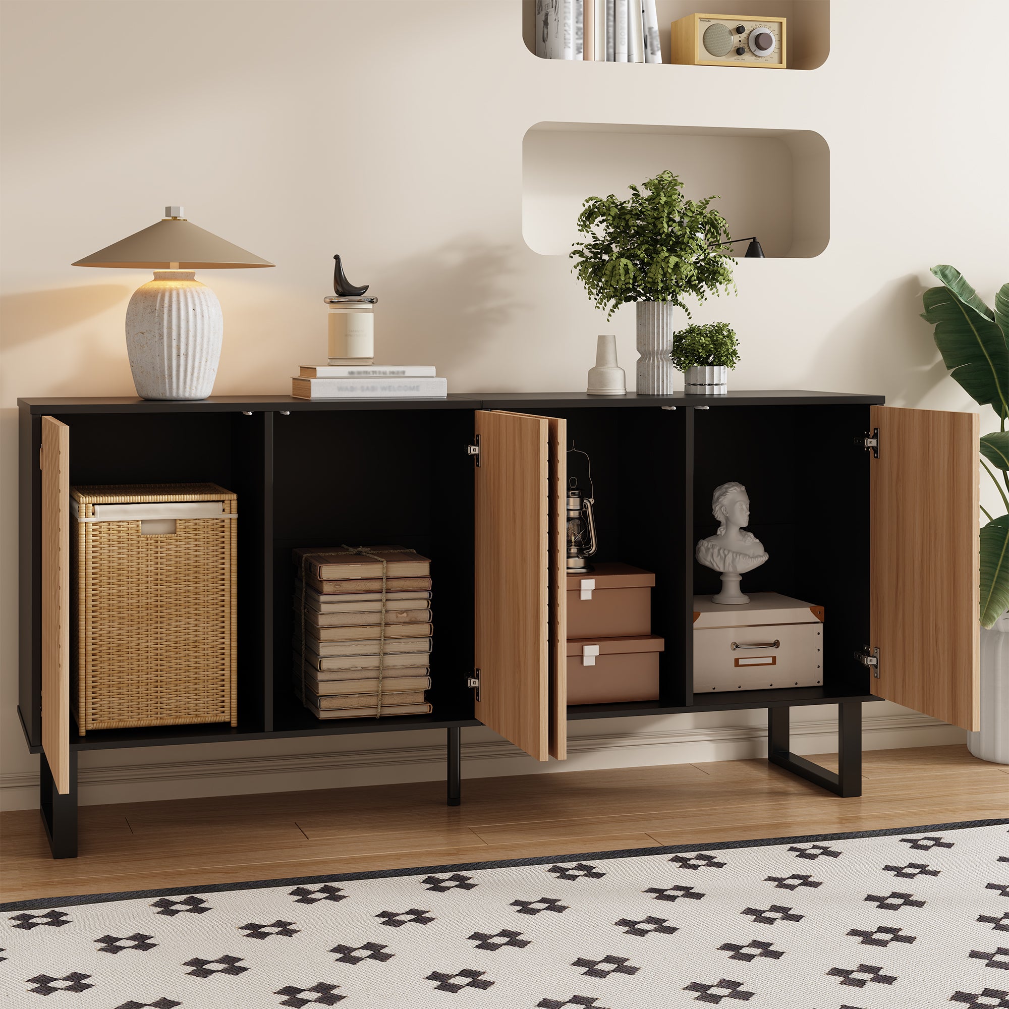 Nowoczesna komoda z 4 drzwiami - 160 x 38 x 75 cm - Płyta wiórowa + MDF - Kolor naturalny + czarny - 9