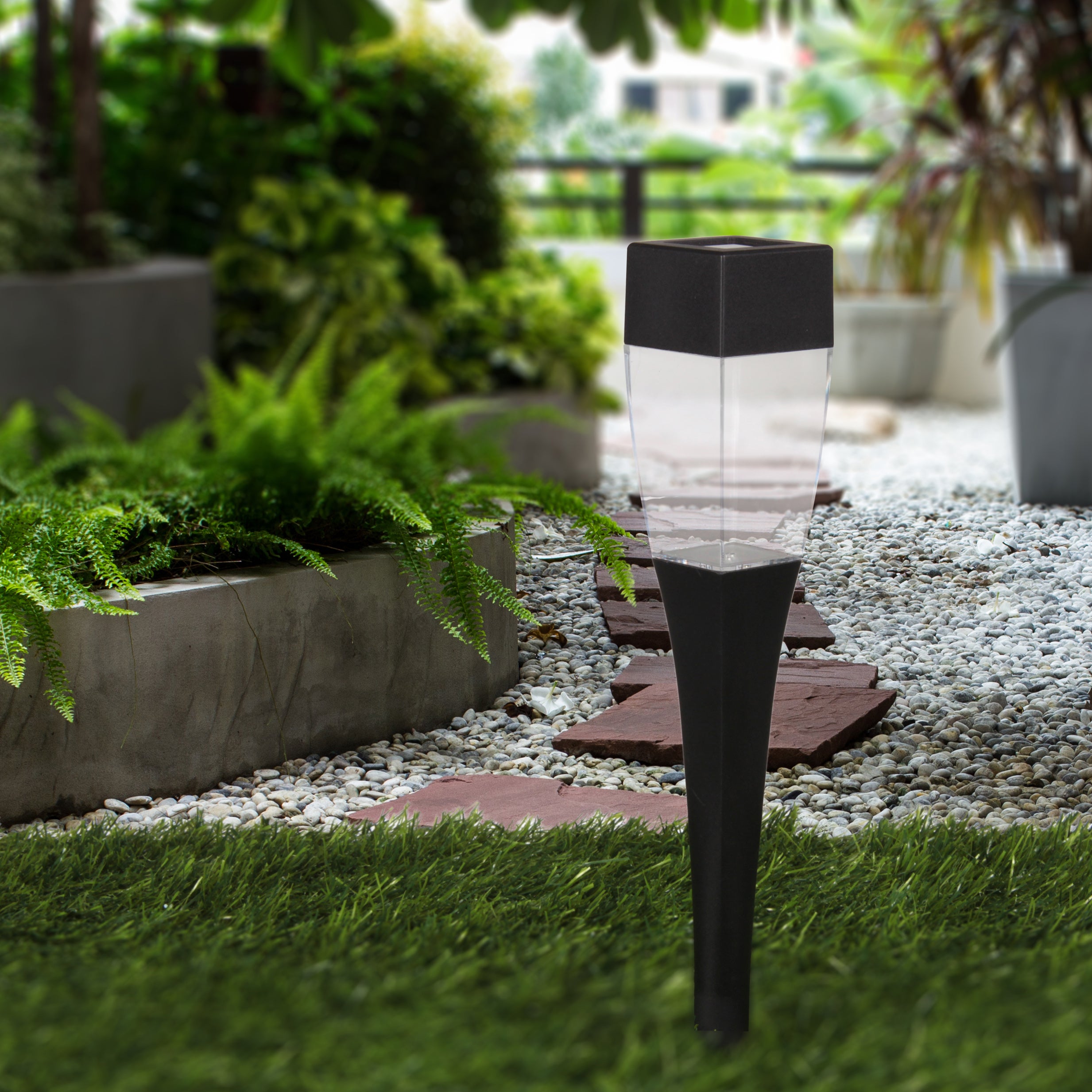 Lampa solarna LED VR500 wbijana ogrodowa 38cm IP44 zimna biel 6000K czarna MasterLED - 4