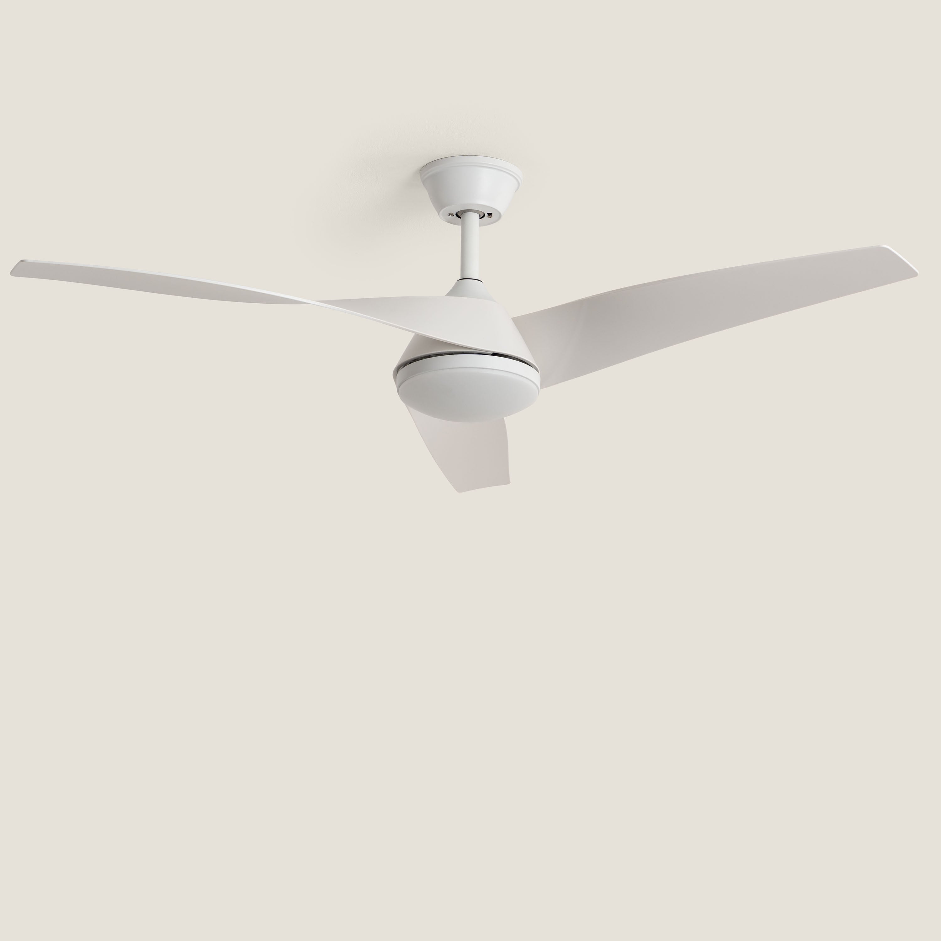 Ventilateur de Plafond LEDKIA LIGHTING Eubea Blanc avec Lumière LED CCT 1440 lm, Moteur DC 30W Silencieux et Efficace, 3 Pales Courbées, 6 Vitesses, - 3