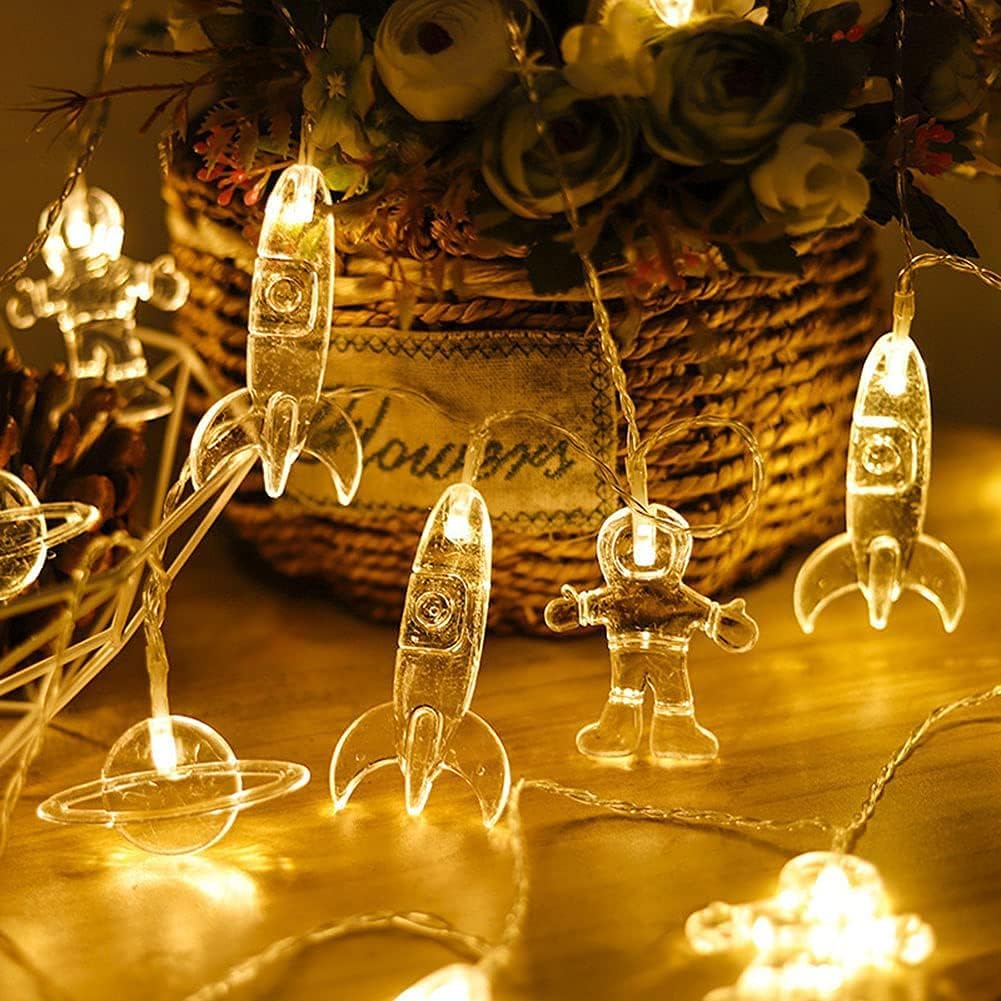 Girlanda świetlna LED, girlanda LED do pokoju dziecięcego z zawieszkami w kształcie astronauty, statku kosmicznego i rakiety (Ciepła biel, 3M 20LED)