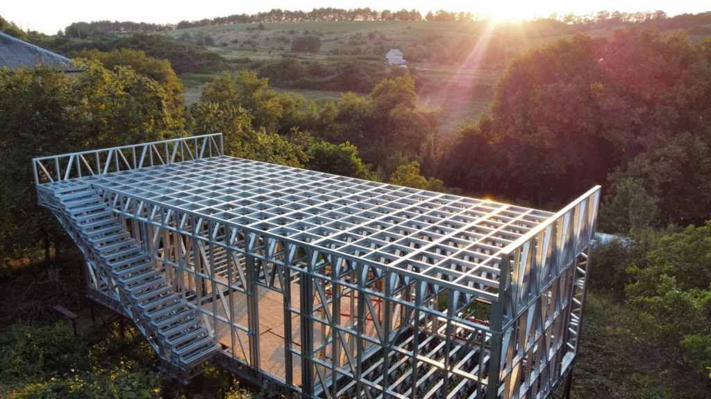 🇪🇸 70 m² (montado) – Estructura Steel Frame + Envolvente + Aislamiento. - 2