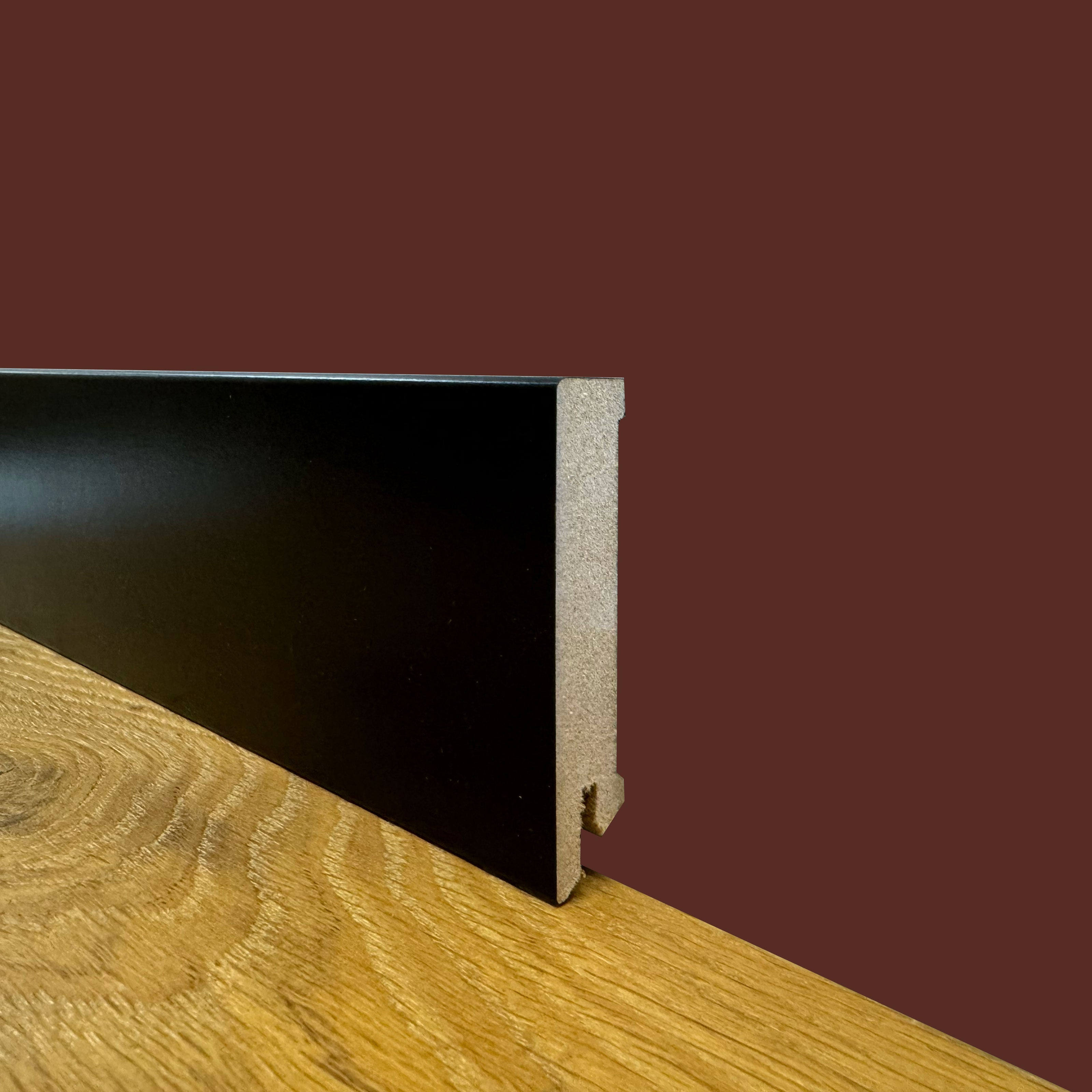 PLINTHE CARRÉE en FIBRE DE BOIS COMPACTE 80X15 NOIRE (TOTAL NOIR) (prix au mètre linéaire) - 2