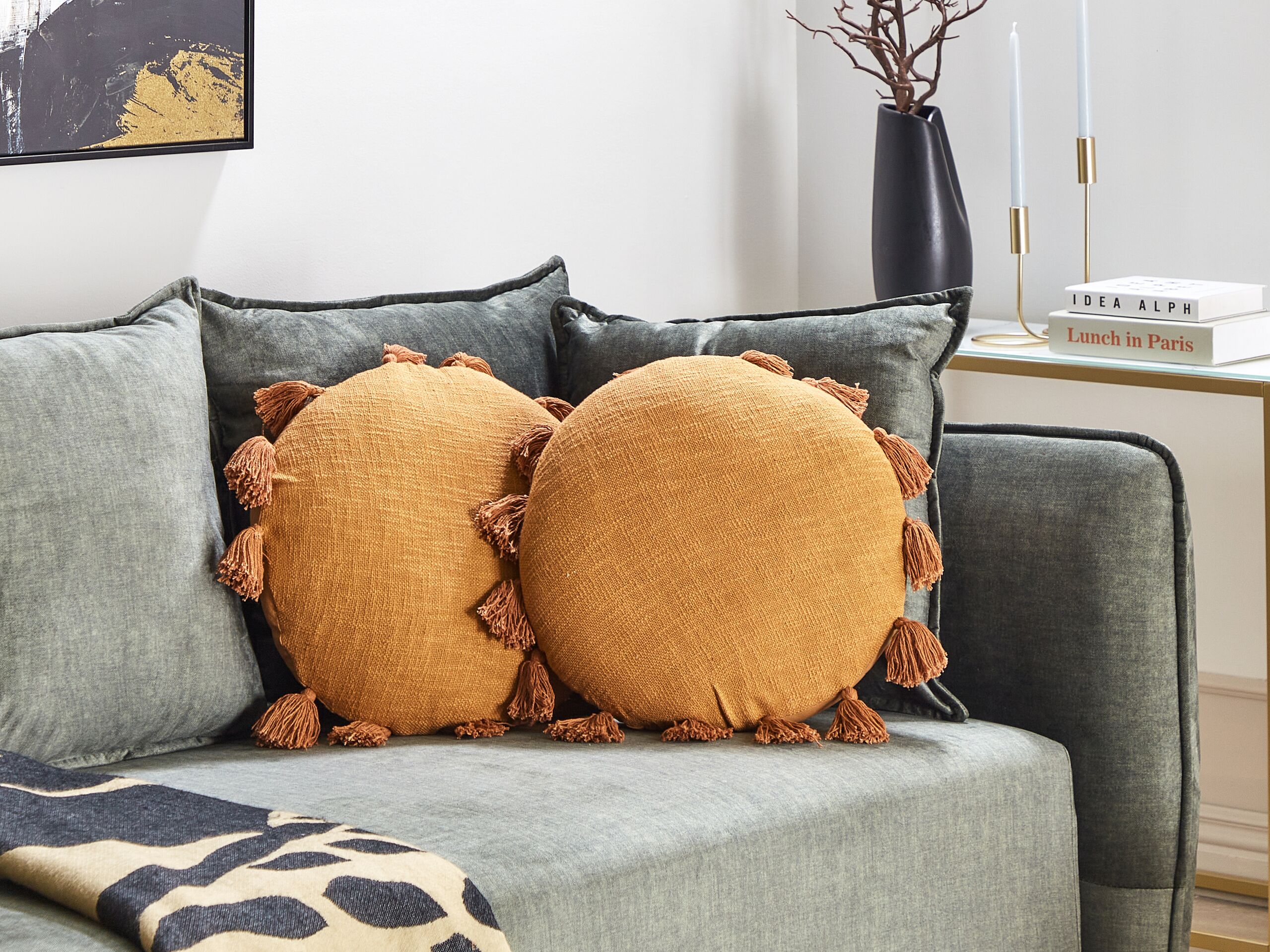 Beliani conjunto de 2 cojines decorativos madia algodón 45 x 45 cm naranja liso