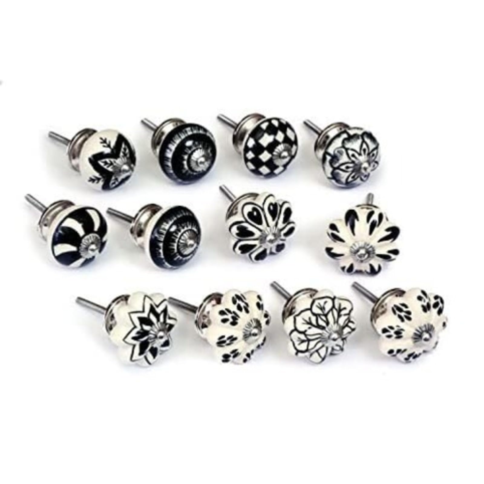 Zestaw 12 ceramicznych gałek w kolorze czarnym i białym, ręcznie malowanych w różne wzory. Klasyczne gałki ceramiczne o średnicy 40mm