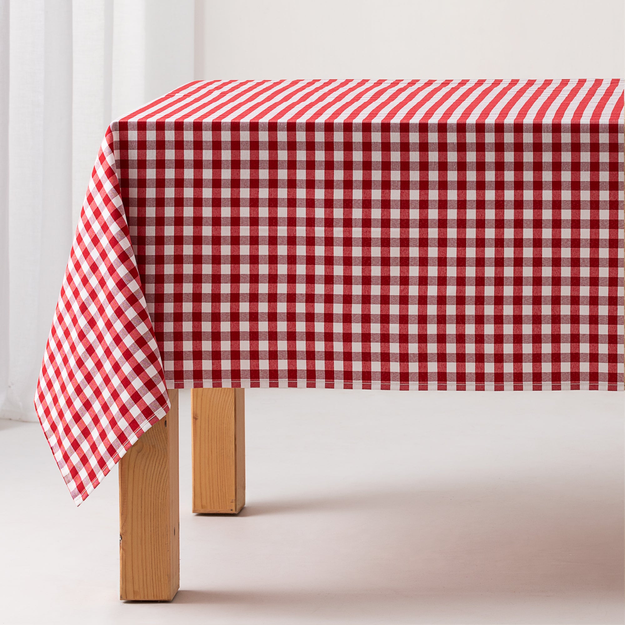 Obrus plamoodporny vichy z bawełny, miękki w dotyku, czerwony 140x180 cm