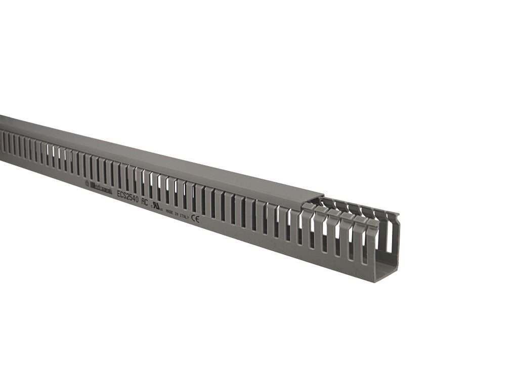 Goulotte de câblage - HAGER - 40 x 40 mm - 2m - PVC - Intérieur - Bricolage