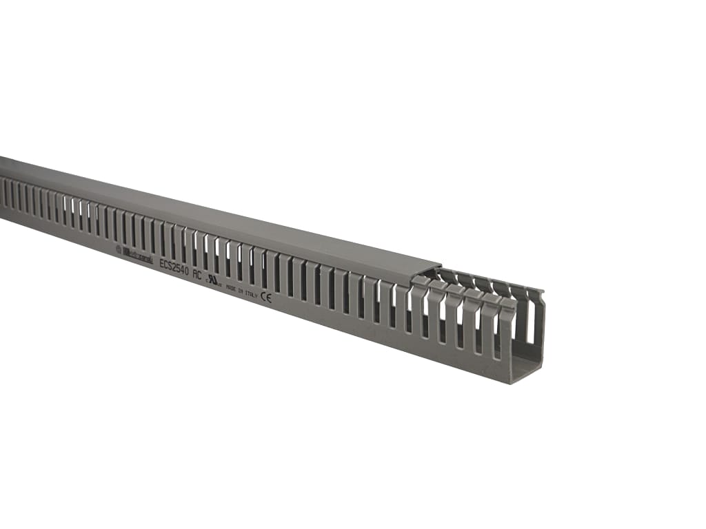Goulotte de câblage - HAGER - 40 x 40 mm - 2m - PVC - Intérieur - Bricolage Goulotte de câblage - HAGER - 40 x 40 mm - 2m - PVC - Intérieur - Bricolage
