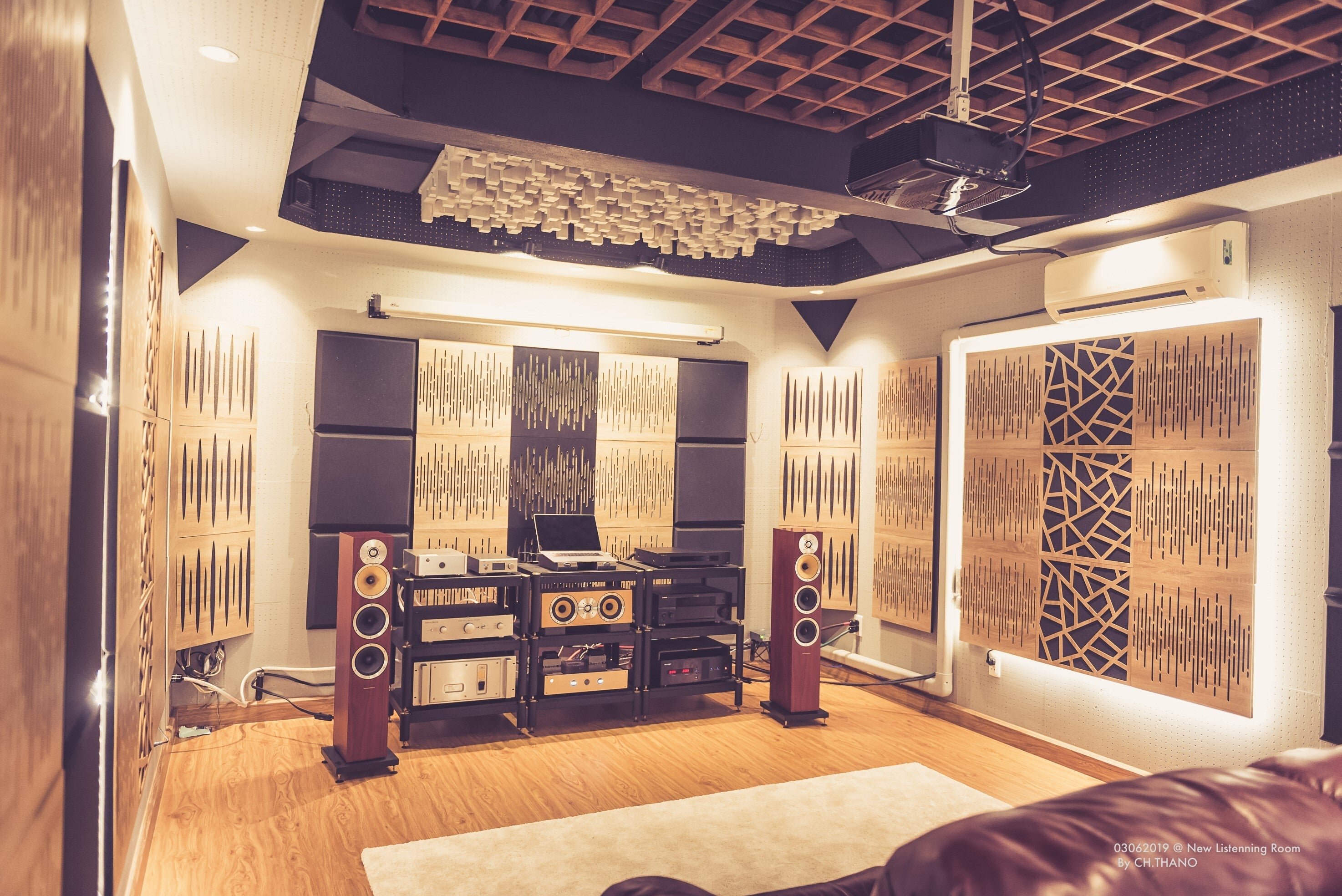 Lot de 4 Panneaux acoustiques insonorisants WAVE 50x50x5 cm - 1 m² surf.totale - MDF perforé laminé et mousse acoustique - Cerise - 6