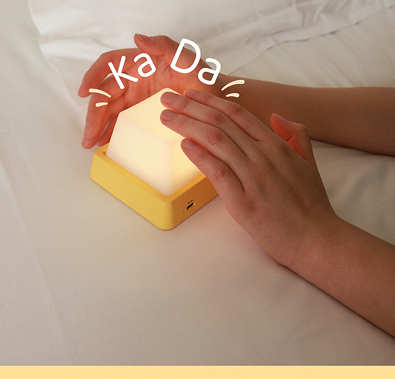 Interrupteur à boutonpoussoir, chargement USB, LED, gradation continue — free download