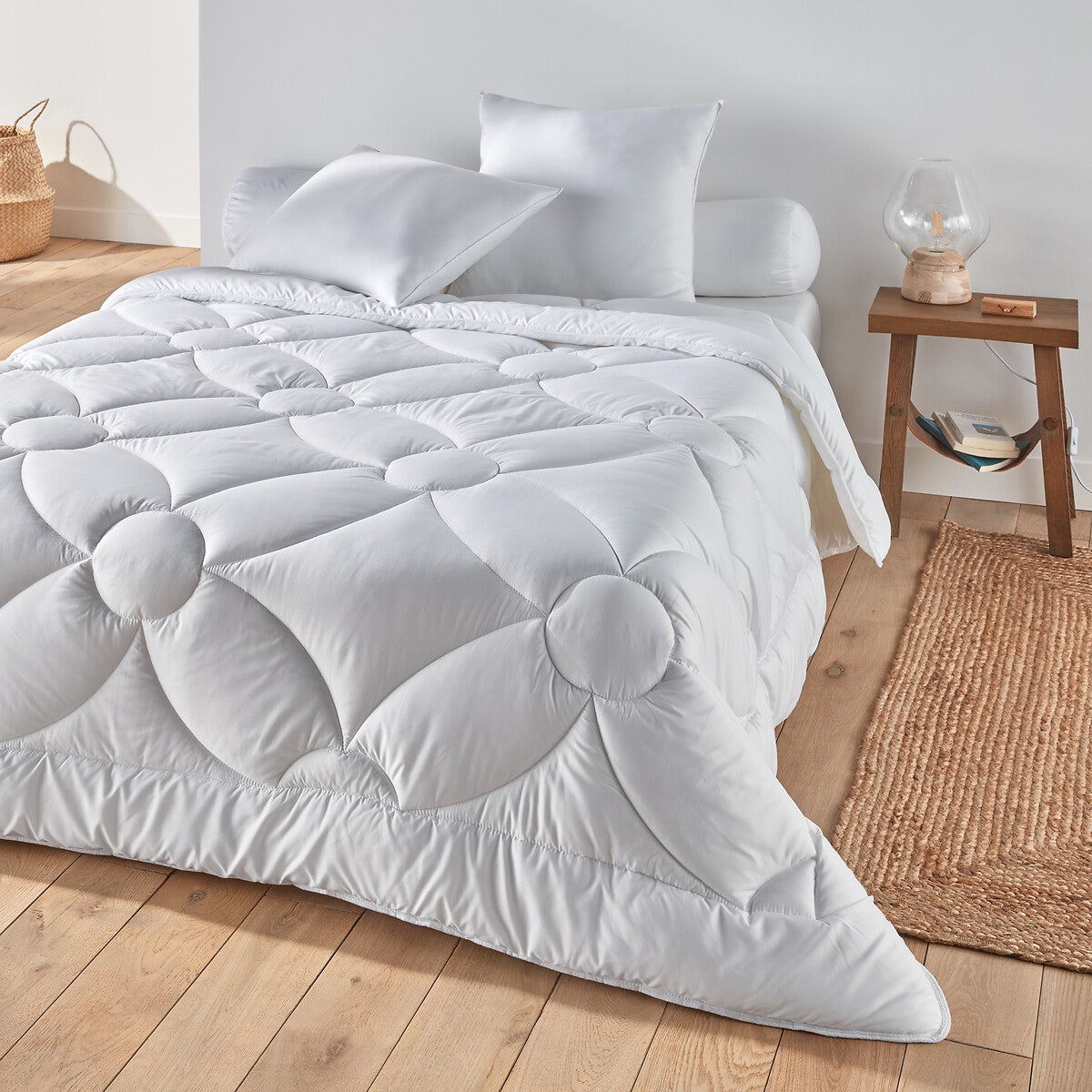 Couette Tr s Chaude Ultra L g re Blanc 260 X 240 Cm Leroy Merlin