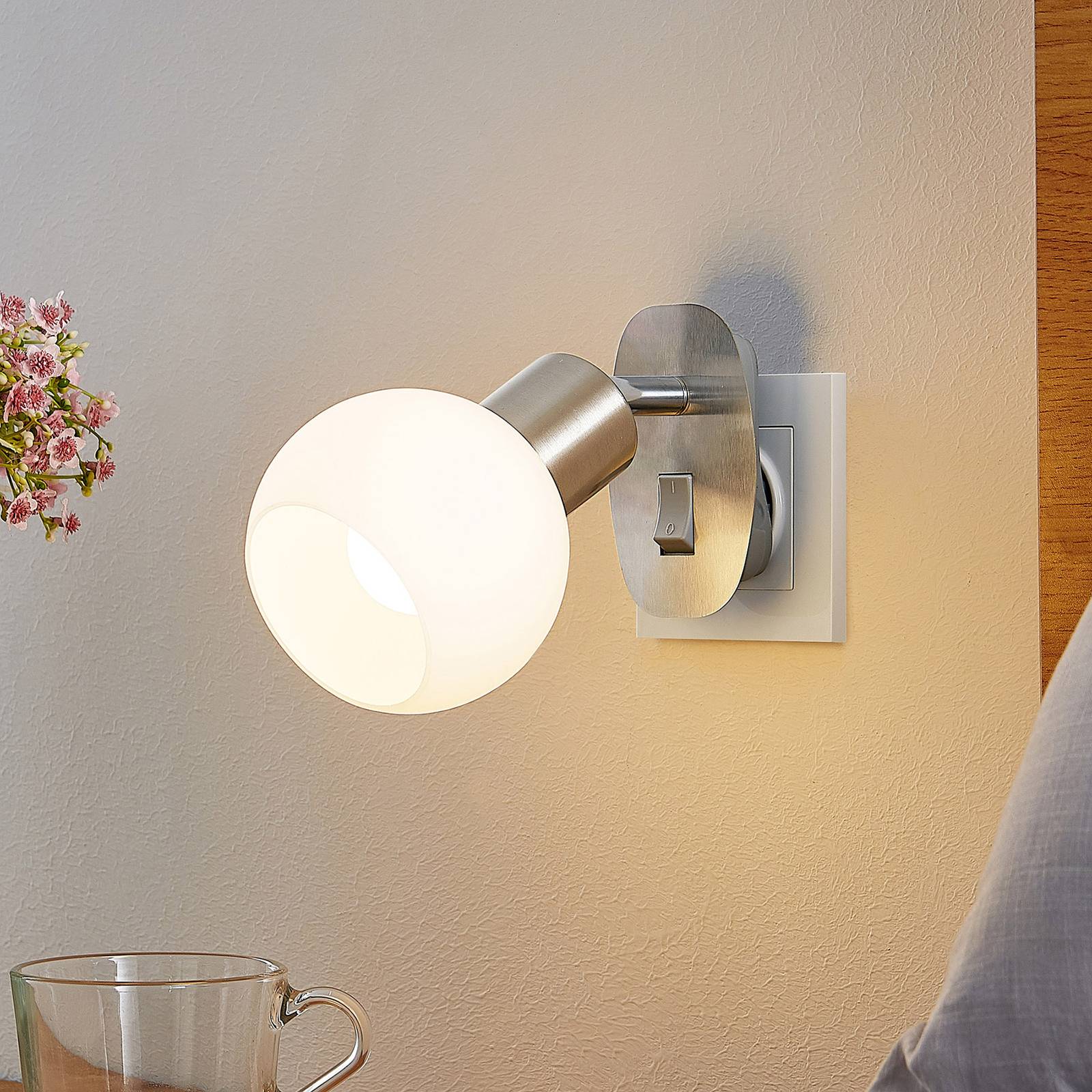Lindby Lioma Applique à prise directe, inclinable, nickel, Applique ...