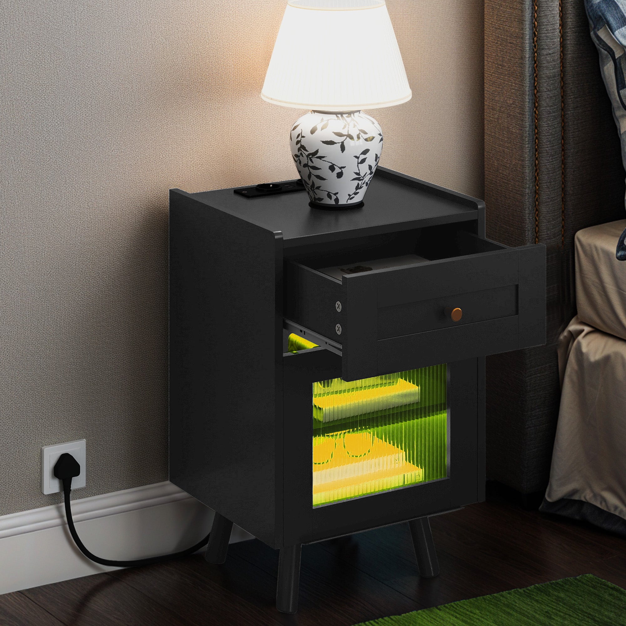 Comodino con presa e comodino USB, nero lucido, 2 cassetti con LED, illuminazione a LED, 16 colori, per soggiorno, camera da letto, 40 x 35 x 60 cm, comodino