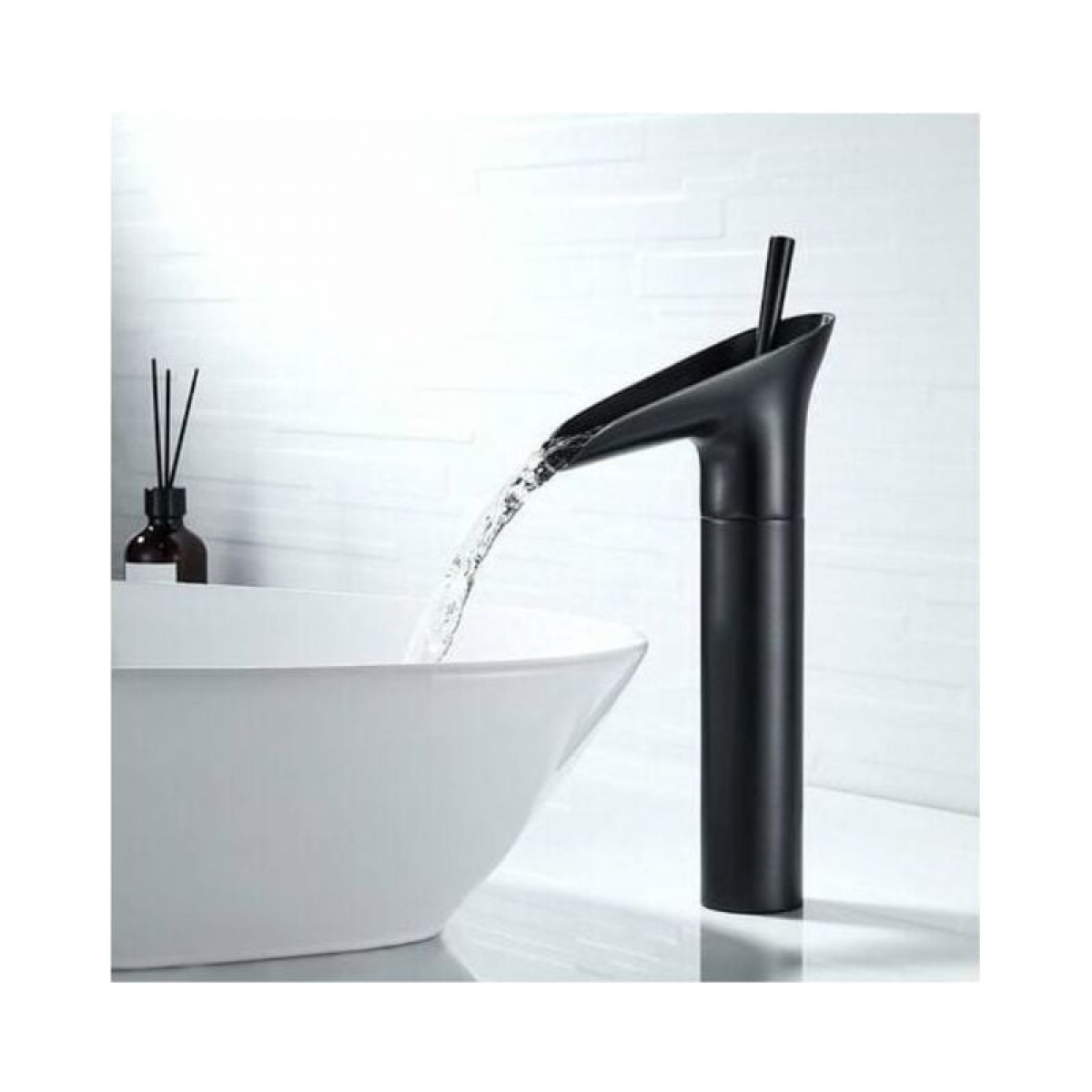 Robinet Cascade de Salle de Bain, Lavabo de Salle de Bain en Acier Inoxydable avec Noyau de Valve en Céramique pour Le Contrôle de L'eau Chaude et Froide, Gris argenté (Courte Robinet Cascade de Salle de Bain, Lavabo de Salle de Bain en Acier Inoxydable avec Noyau de Valve en Céramique pour Le Contrôle de L'eau Chaude et Froide, Gris argenté (Courte