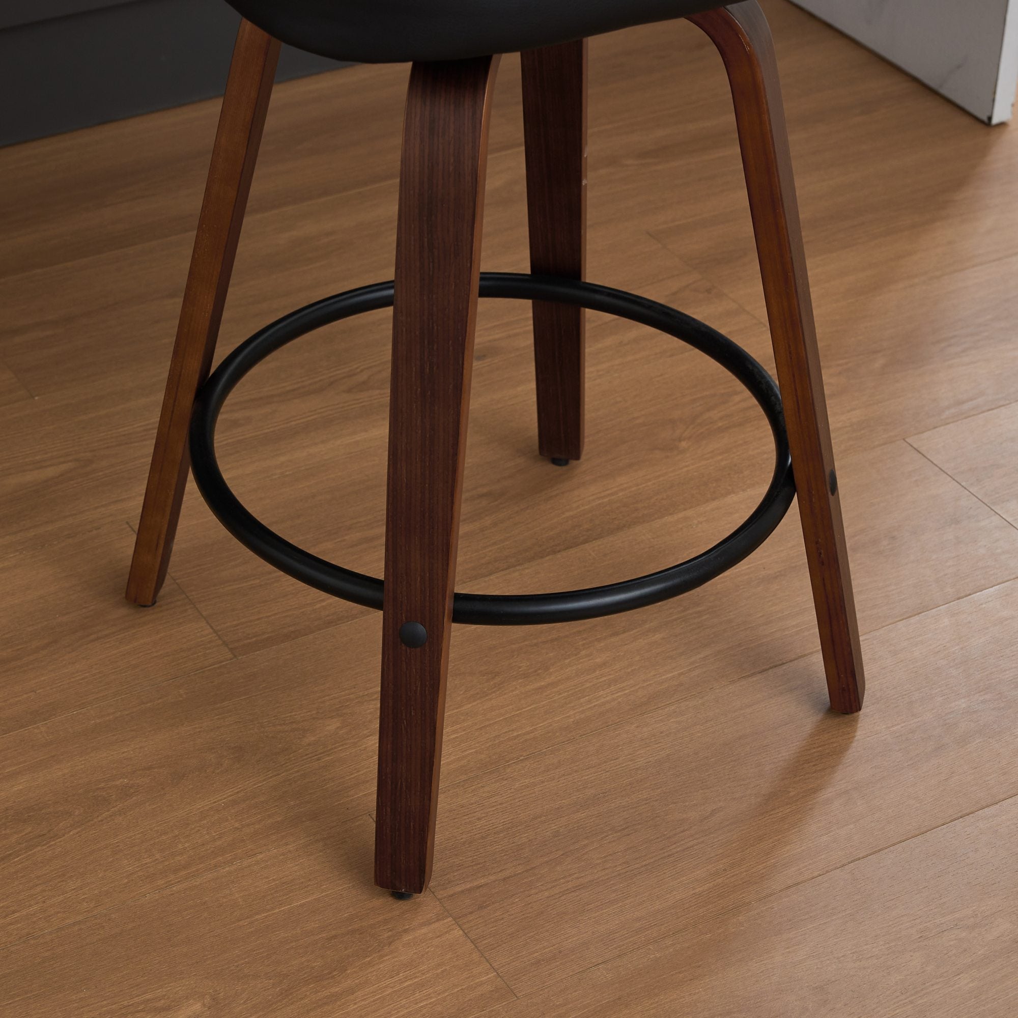 Lot de 2 chaise de bar Noyer Hauteur Comptoir 66 cm, Tabouret de bar Dossier en Cannage, Assise Rembourrée Noir, Salle a manger Fonction Pivotante - 6