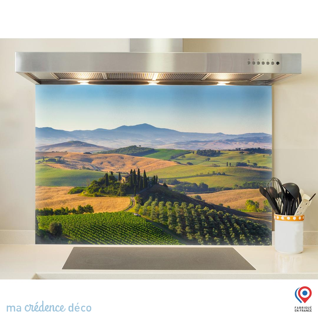 cr-dence-cuisine-fond-de-hotte-toscane-et-paysage-verre-tremp-l-80