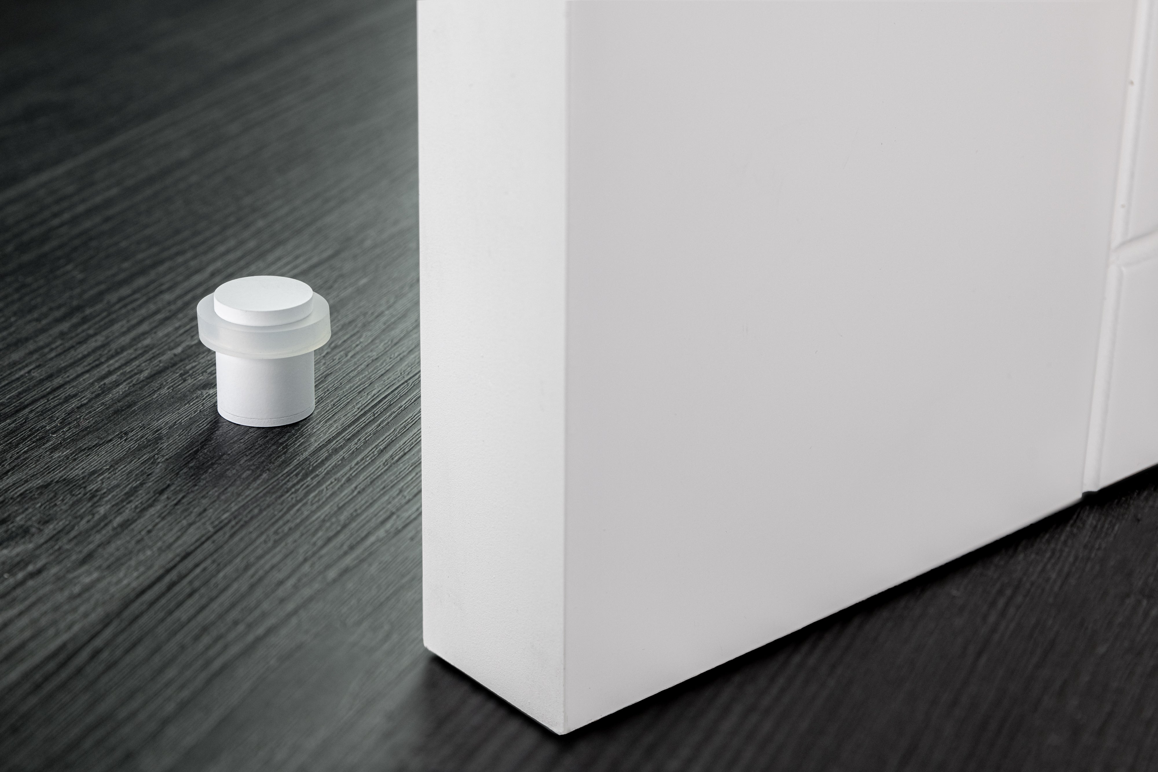 Lot de 4 butée de porte 20 x 25 mm pour sol, acier laqué blanc avec caoutchouc de protection, montage à vis, Herrajes EVI - 3