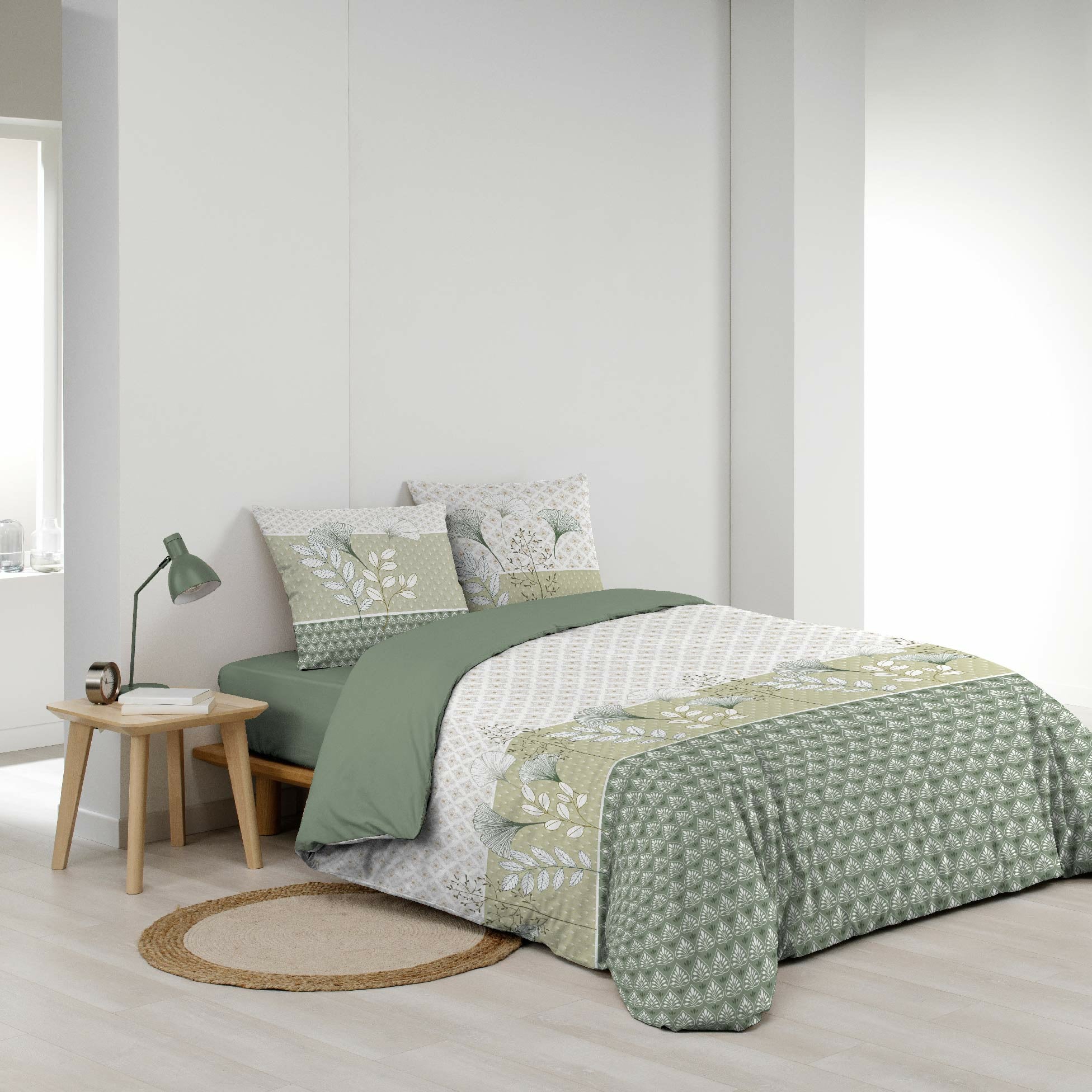 Housse de couette 240 x 220 cm + 2 taies – Coton 42 fils – Motif végétal vert sauge – Poetine - 3