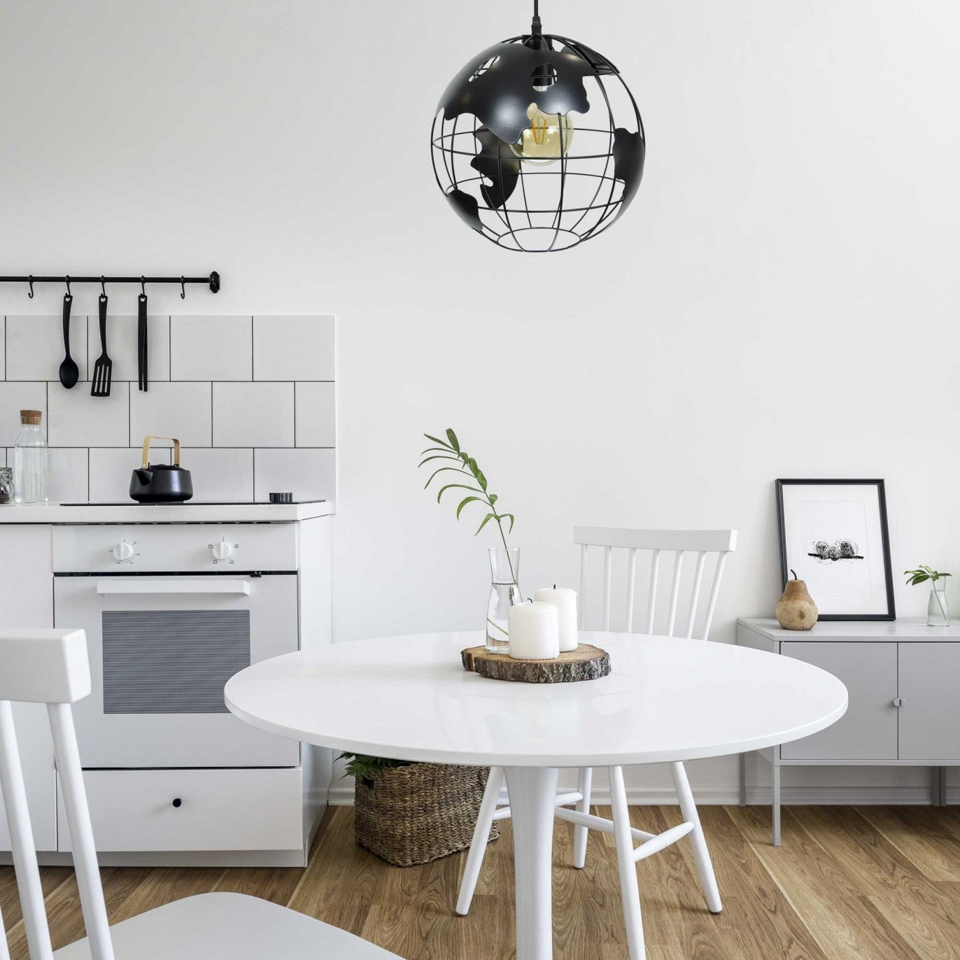 Suspension en métal globe terrestre - MAP - Noir - C-Création - 2