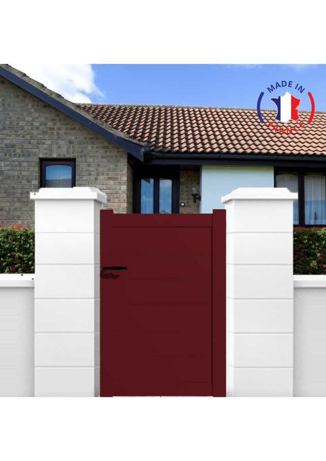 Portillon aluminium modèle plein en kit dimensions L.1000 (entre piliers) x H.1500 mm Couleurs Rouge (RAL 3004)