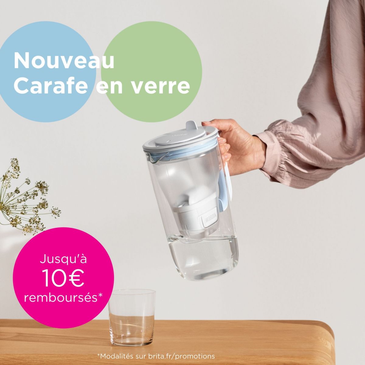 Brita Style Essential carafe filtrante bleu minéral 2,4L