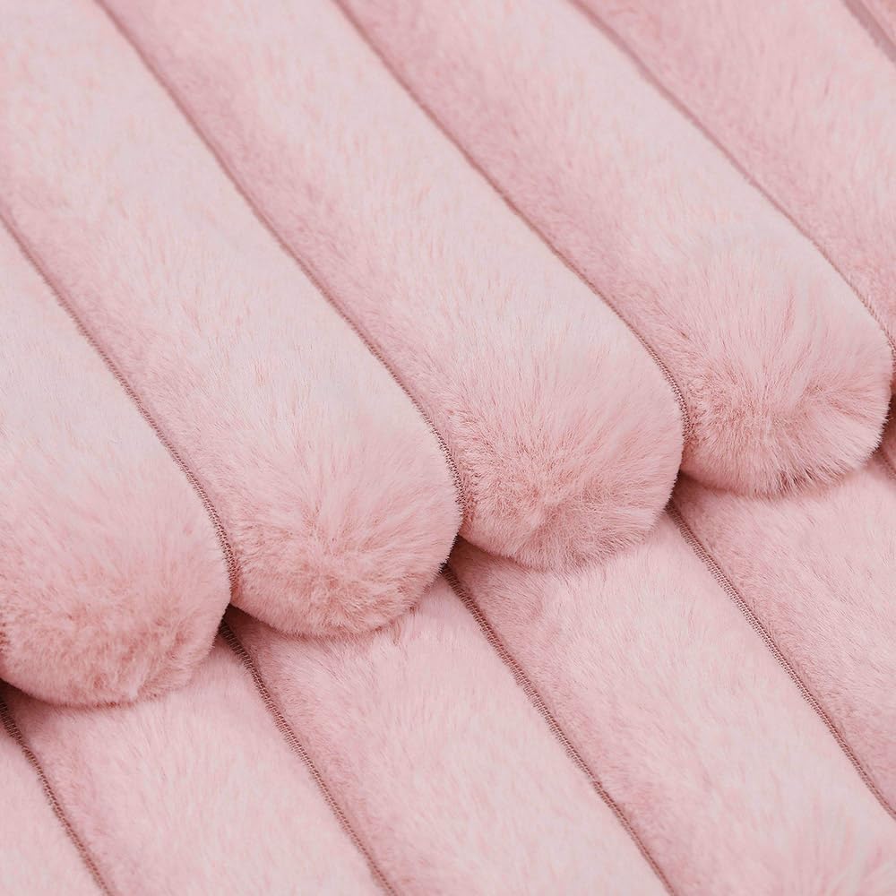 Lot de 2 housses de coussin décoratives en fausse fourrure, 45 x 45 cm, à rayures, douces et moelleuses, pour canapé et chambre à coucher - 4