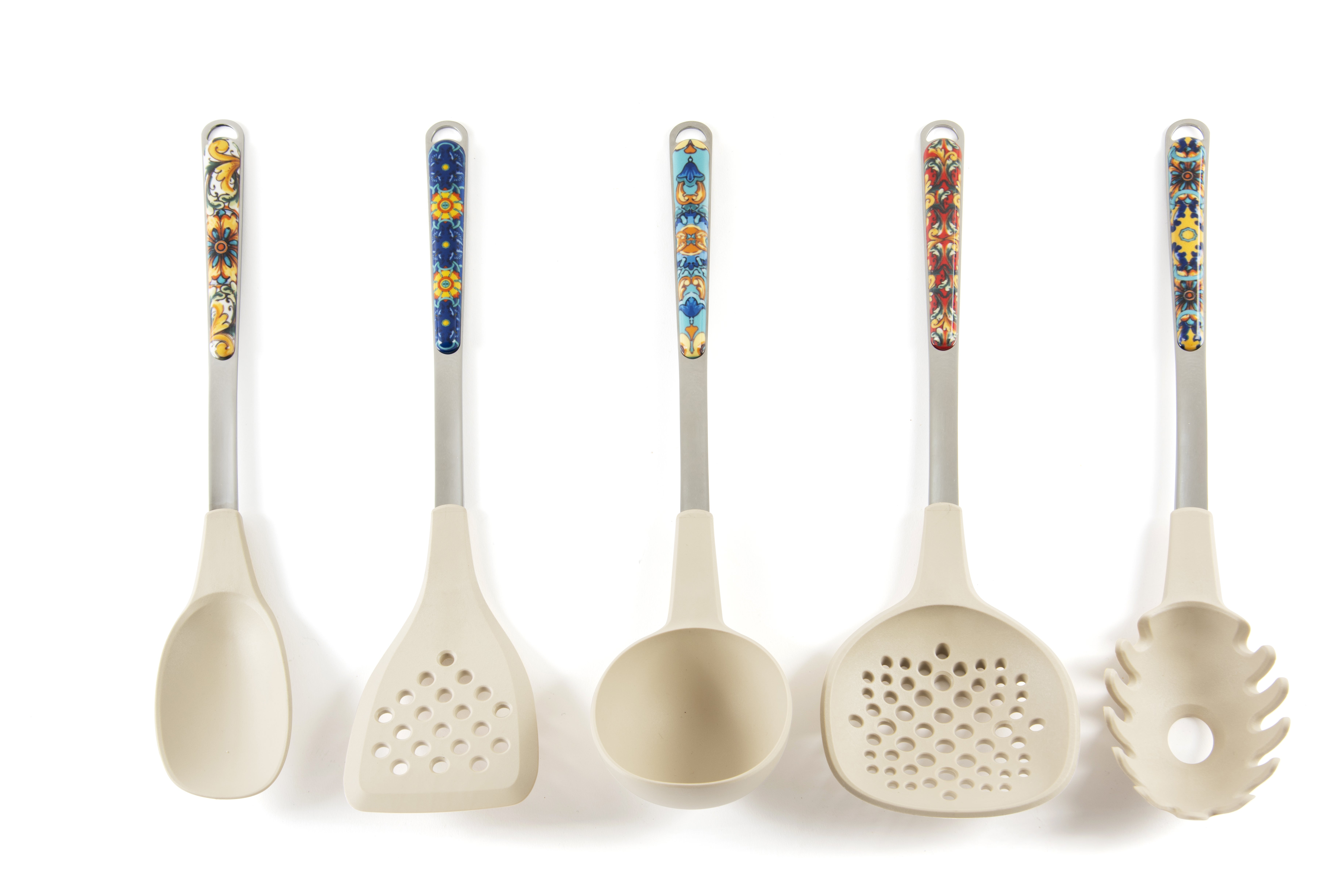 Set Ustensiles De Cuisine Excelsa Trinacria - 5 Pièces (louche, écumoire, Etc.) - Design Sicilien Coloré - Nylon Et Inox