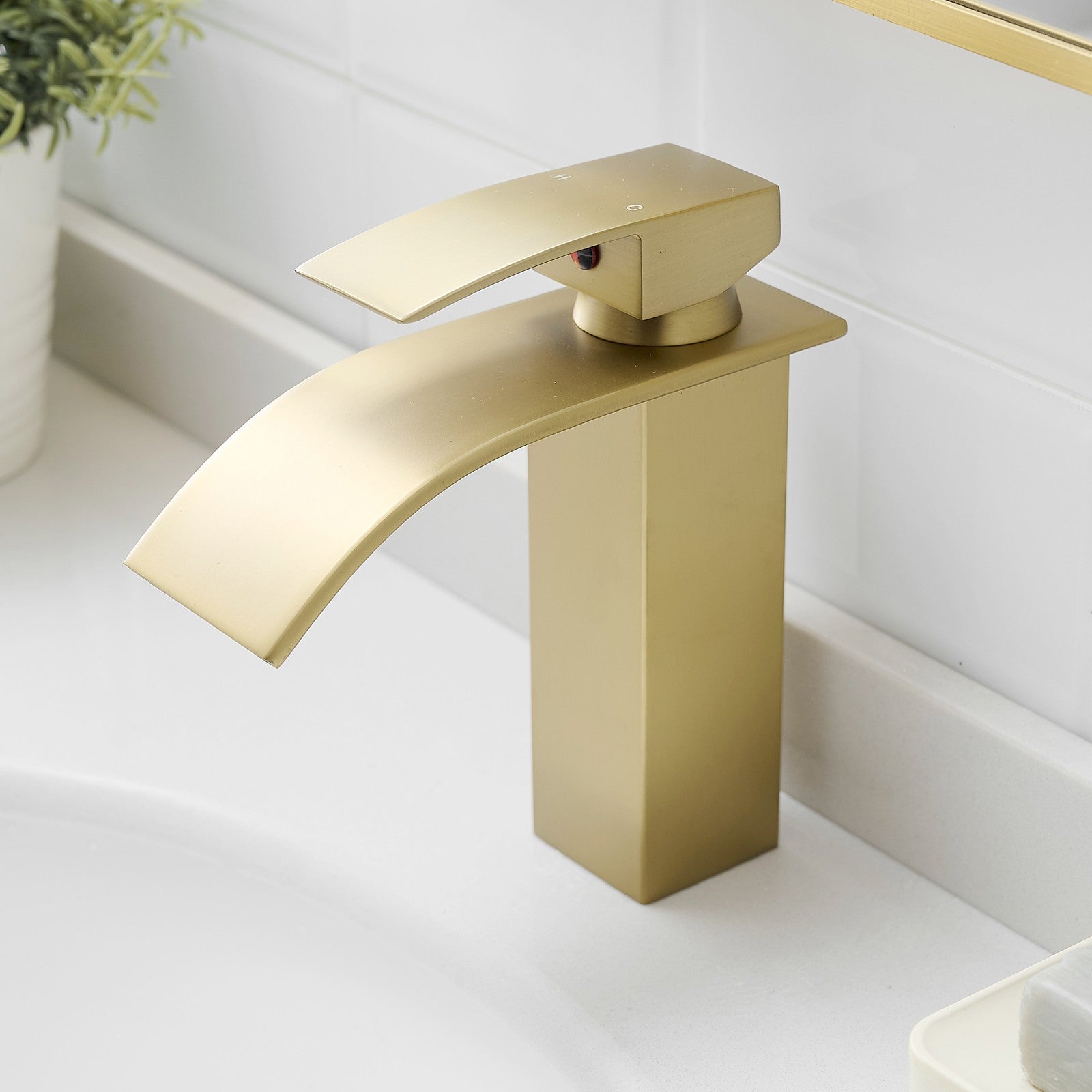 TIBRE Robinet mitigeur bec plat en cascade or brossé - salle de bain - 5