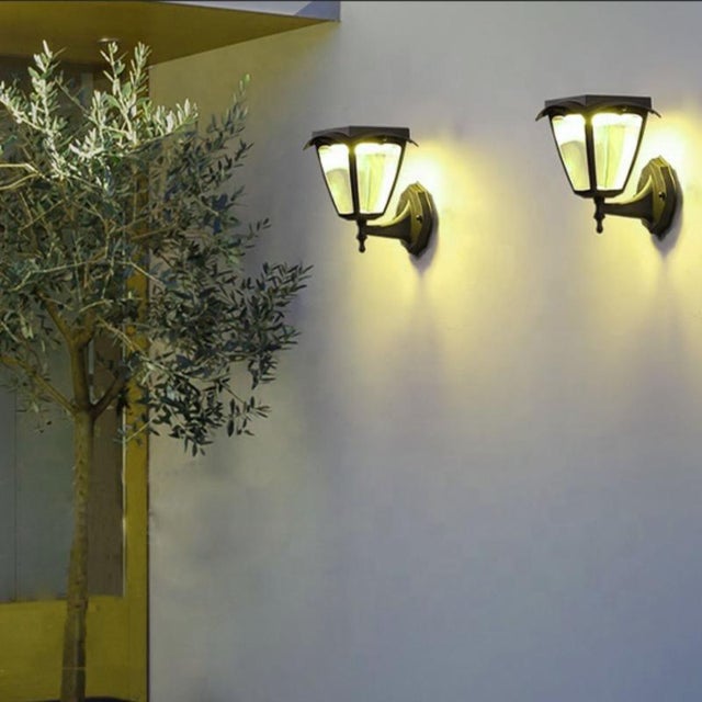 Lanterne Solaire Connectée Murale RGBW IP54 - SILAMP