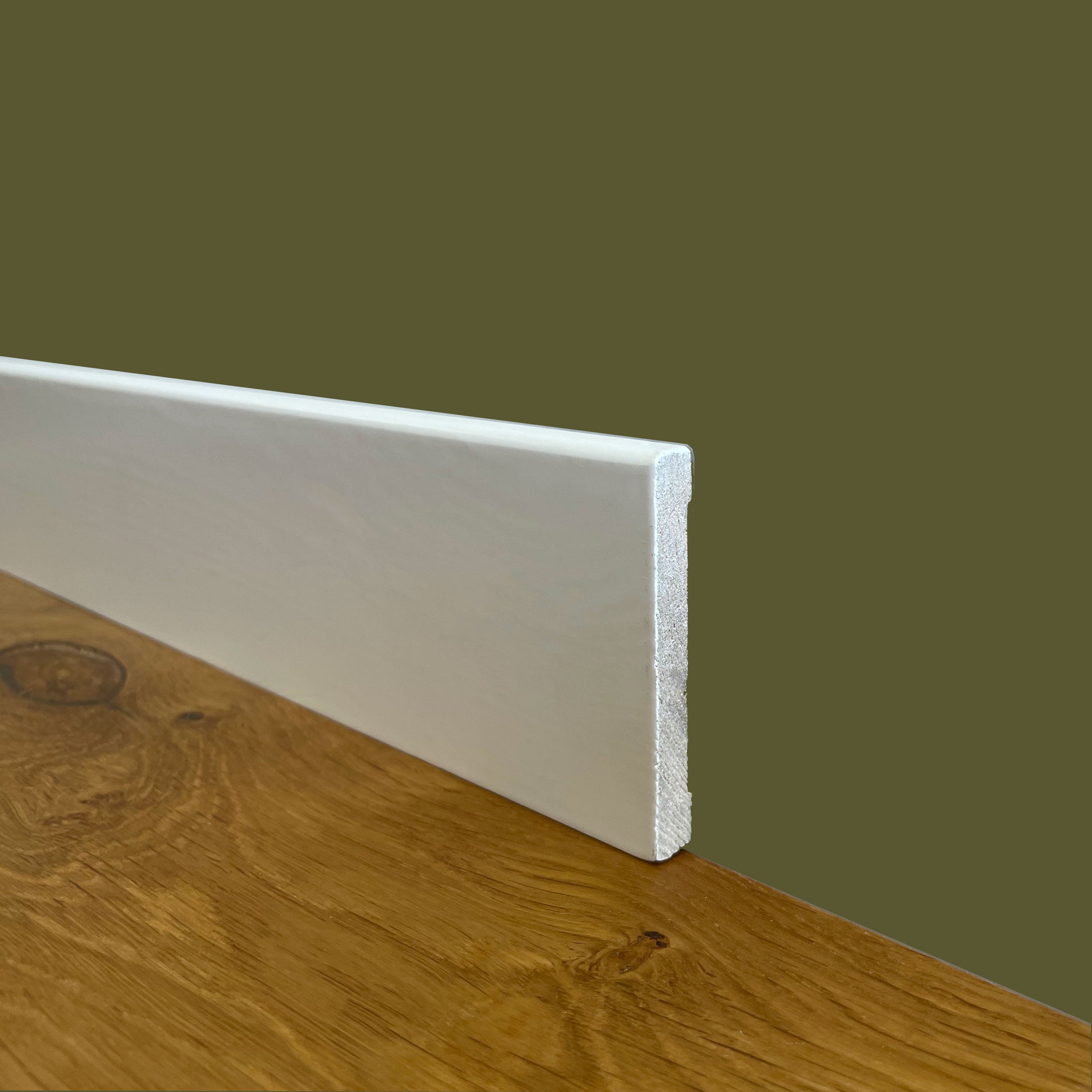 Battiscopa PREMIUM in legno MASSELLO squadrato 70x10 laccato bianco liscio (prezzo al metro lineare) - 3