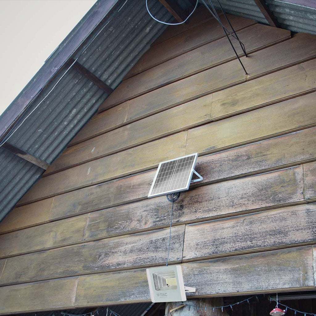 Reflektor LED z pilotem i panelem słonecznym, 16 W, wymienna bateria, kabel 5 m, kolor biały, 6400 K, IP65