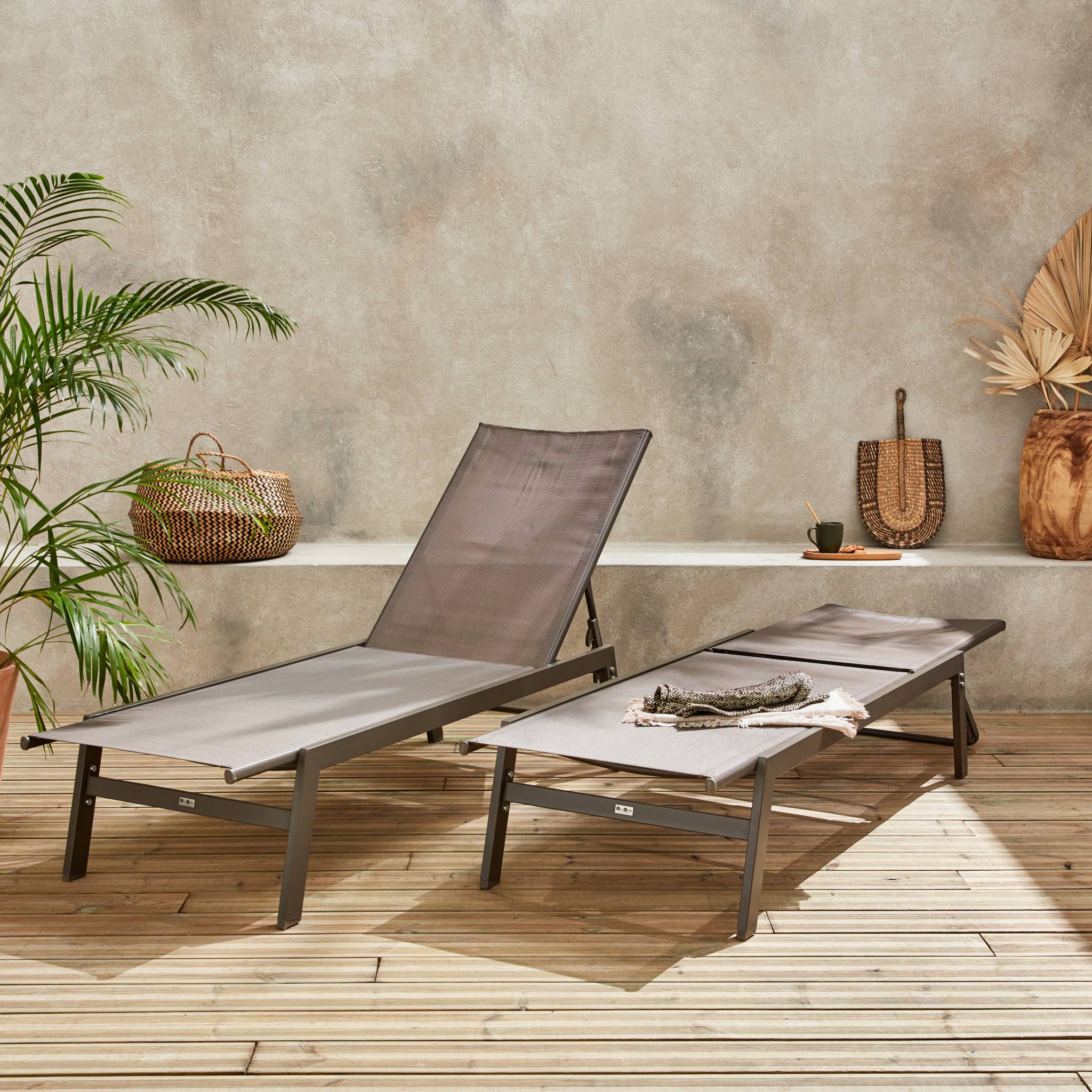 Lot de 2 transats taupe. 5 positions. en textilène et métal. FLORA. L155 x P59 x H106cm FLORA - 2