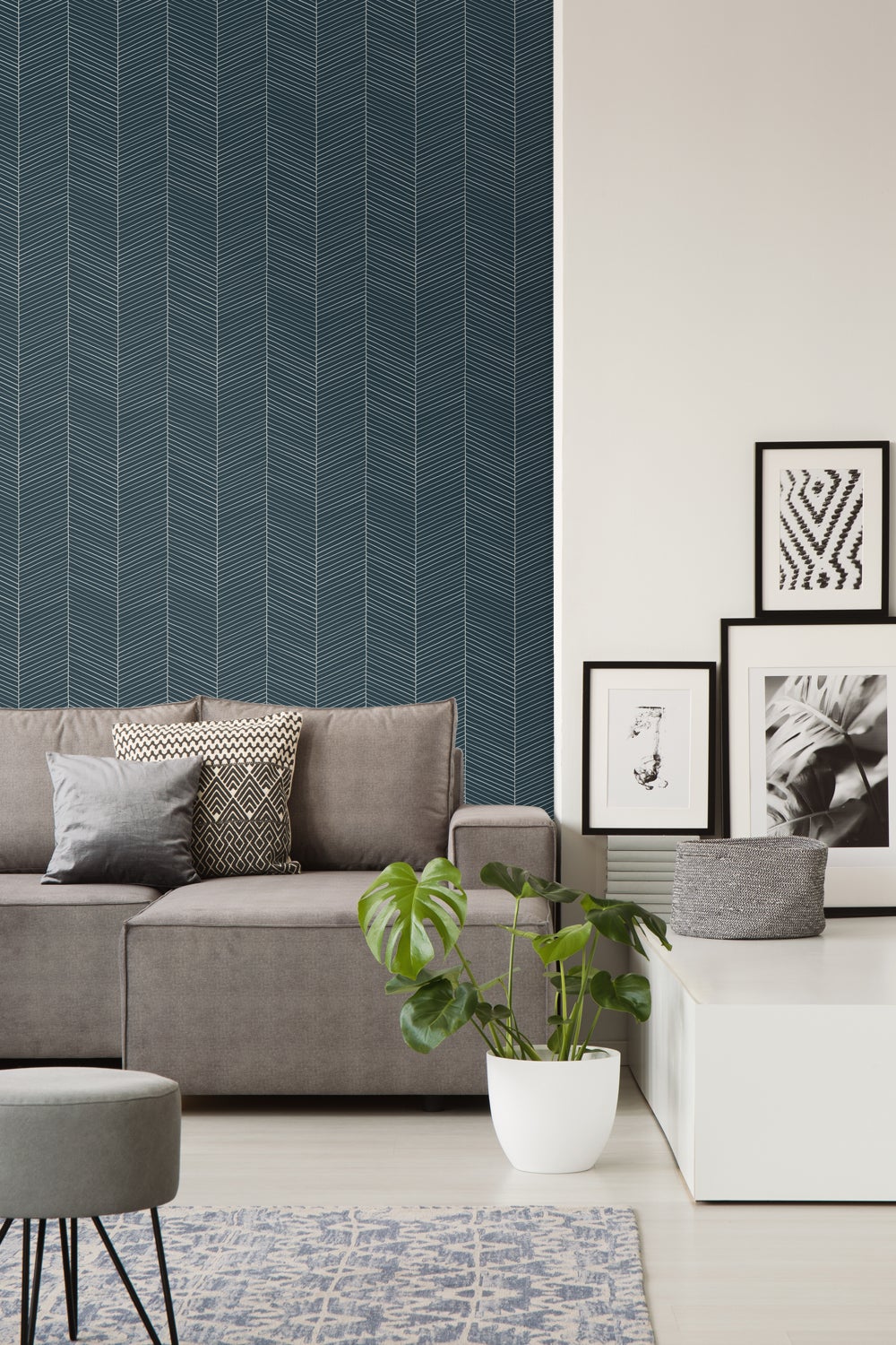 Papel de parede padrão de ossos de arenque azul - 53 cm x 10.05 m - Walls4You - 4