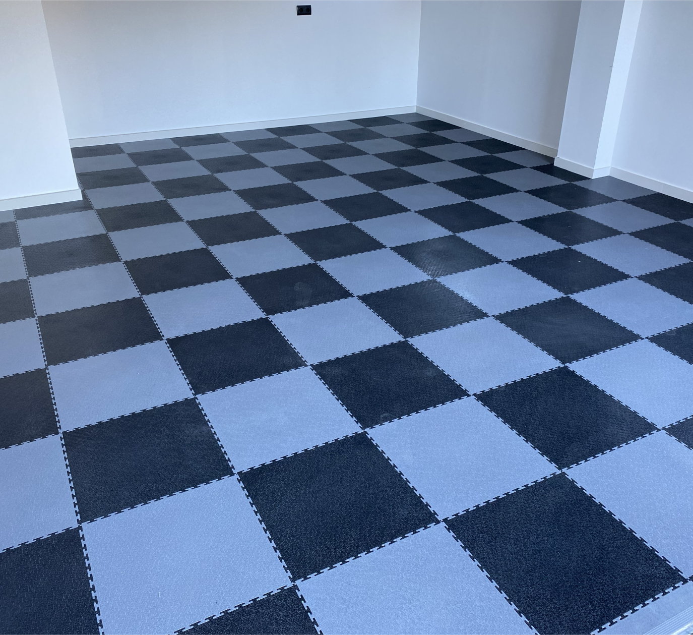 Suelo modular para garaje y taller loseta de PVC 50x50cm negra antideslizante Pro-Tile - 3