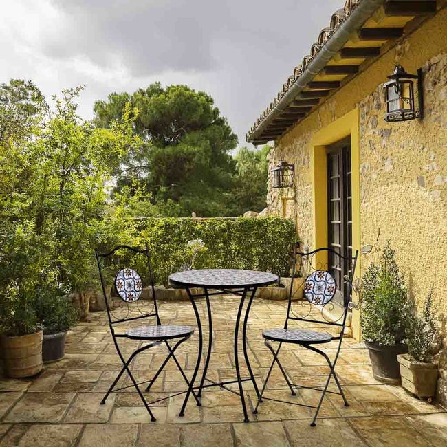 Set tavolo e due sedie in mosaico nero e ferro battuto tavolo