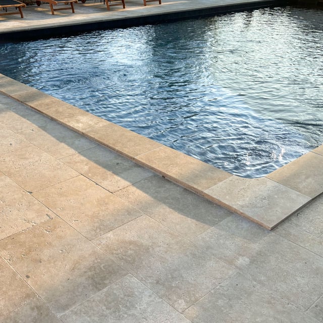 Travertin pierre naturelle 2nd choix PREMIUM - 61 x 40,6cm Ep. 1,2cm (vendu au m²) - Ligerio