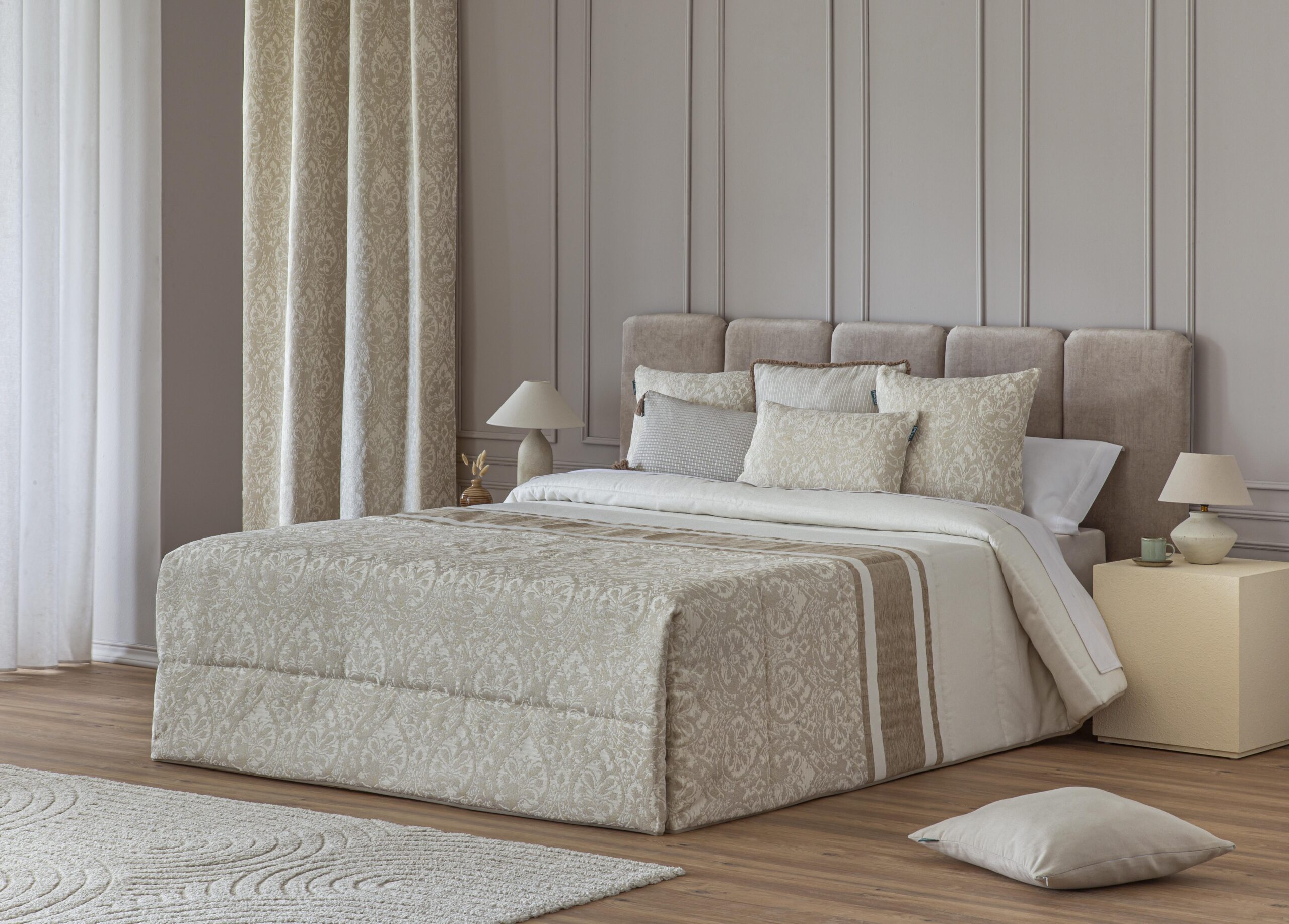 Edredón comforter jacquard lorca relleno 200 gr beig para cama de 135 cm