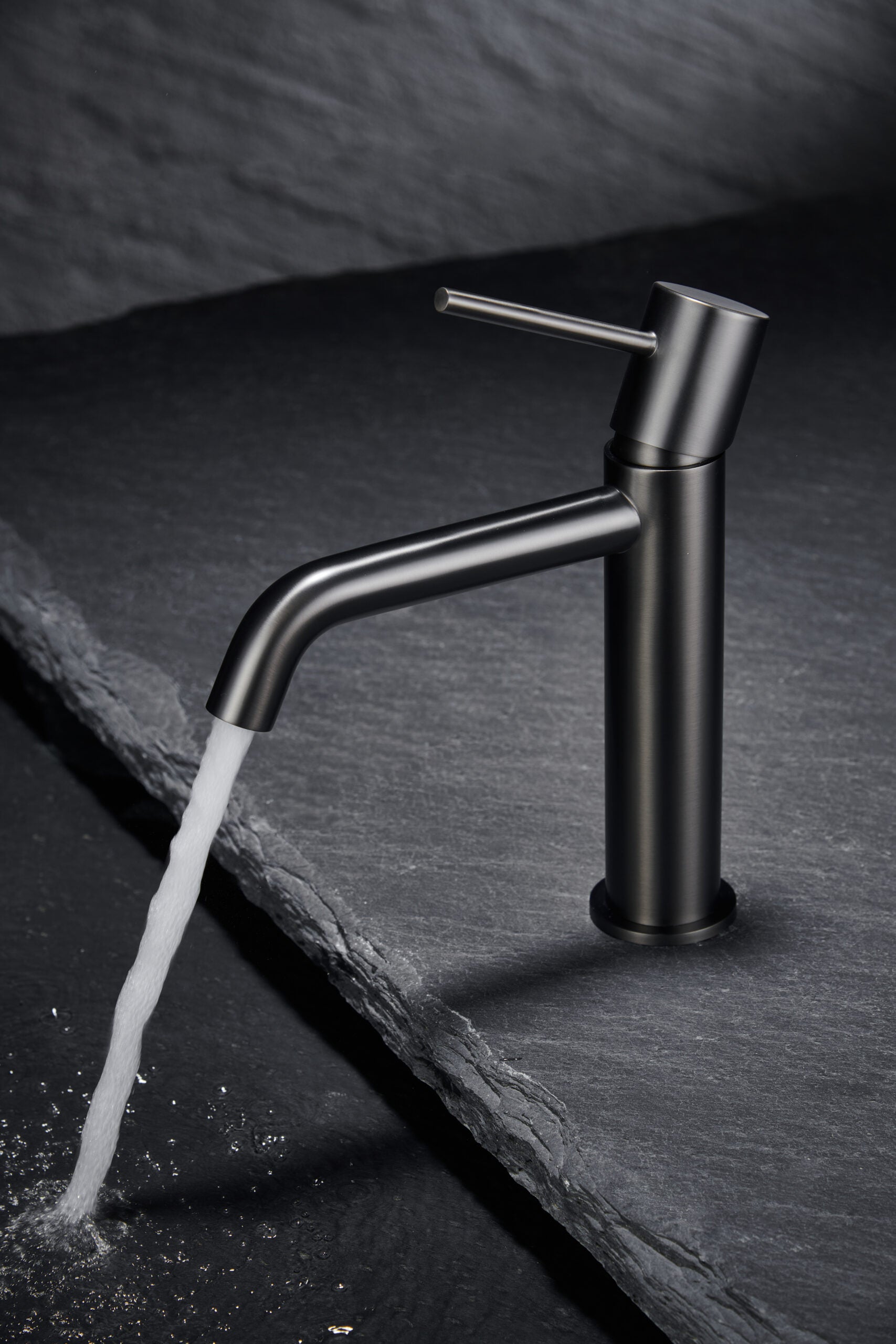Rubinetto Monocomando Per Bidet Fabbricato In Ottone Nero E Oro Rosa Con Collo Dritto Svezia Imex - 2