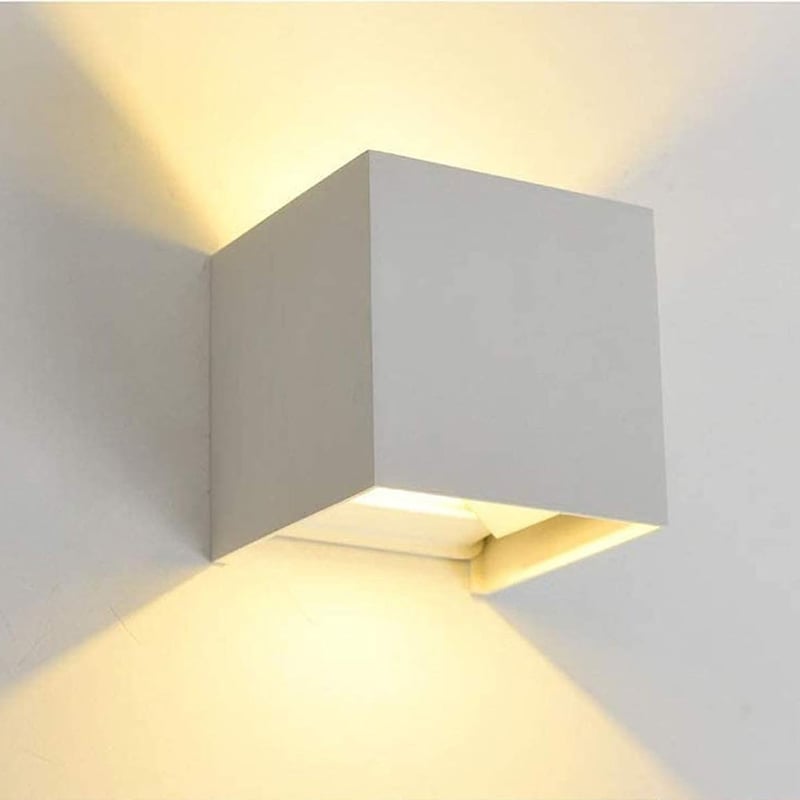 Lampa ścienna LED 6W Nowoczesna wewnętrzna lampa ścienna Kwadratowa lampa ścienna do sypialni Salon Ciepłe światło