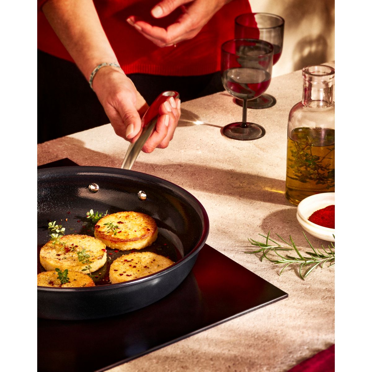 Lagostina Desideria, Padella Antiaderente 28 cm con Rivestimento Titanio Antigraffio, Cottura Rapida e Uniforme, Tecnologia Thermo-Signal, Adatta a Tu - 4